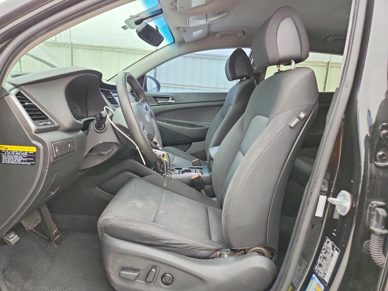 2017 Hyundai Tucson Se Черный vin: KM8J33A42HU469038