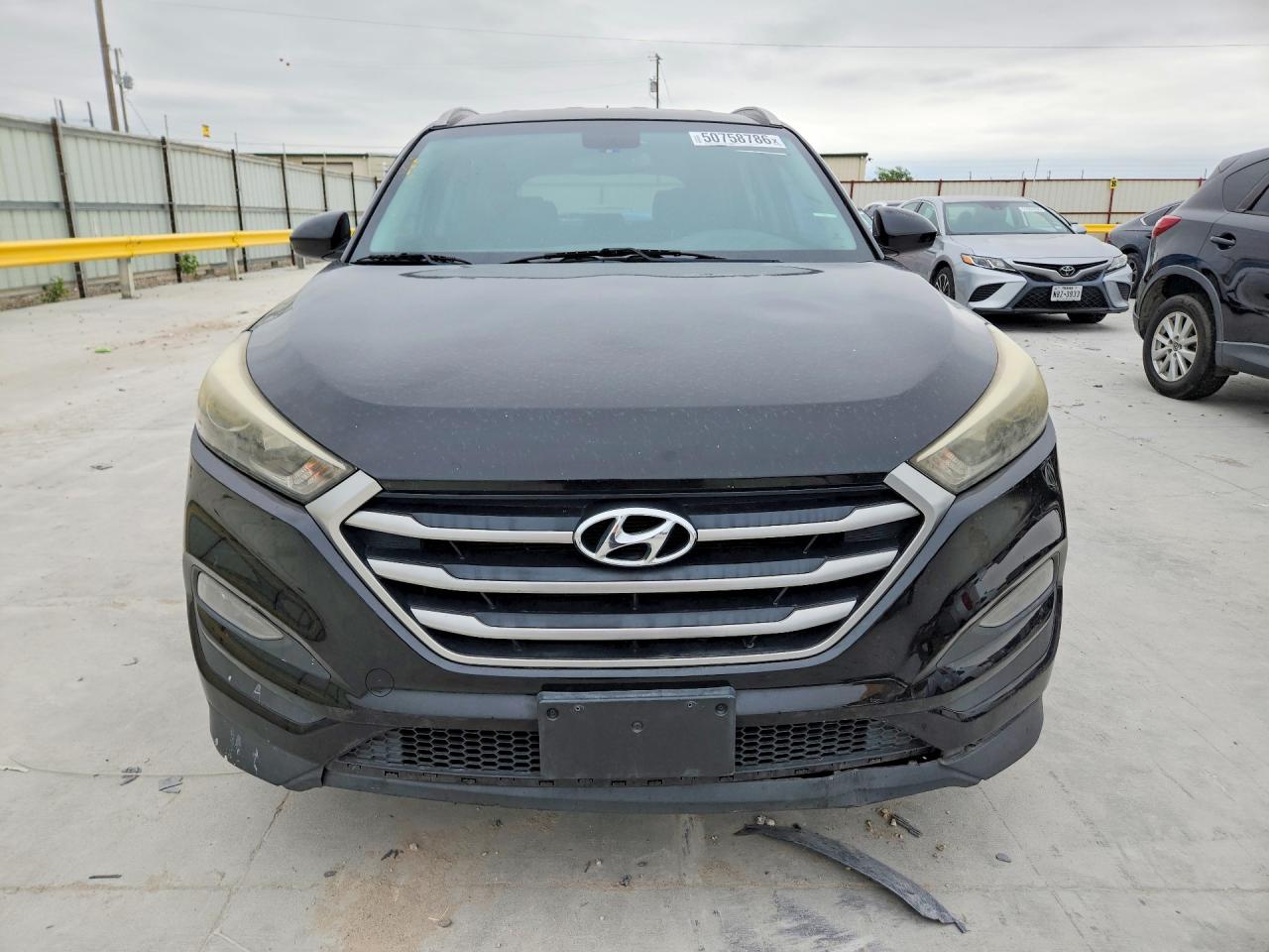 2017 Hyundai Tucson Se Черный vin: KM8J33A42HU469038