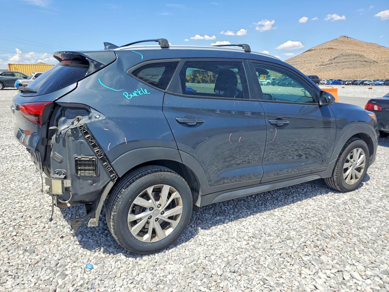2021 Hyundai Tucson Value Gray vin: KM8J33A42MU384002