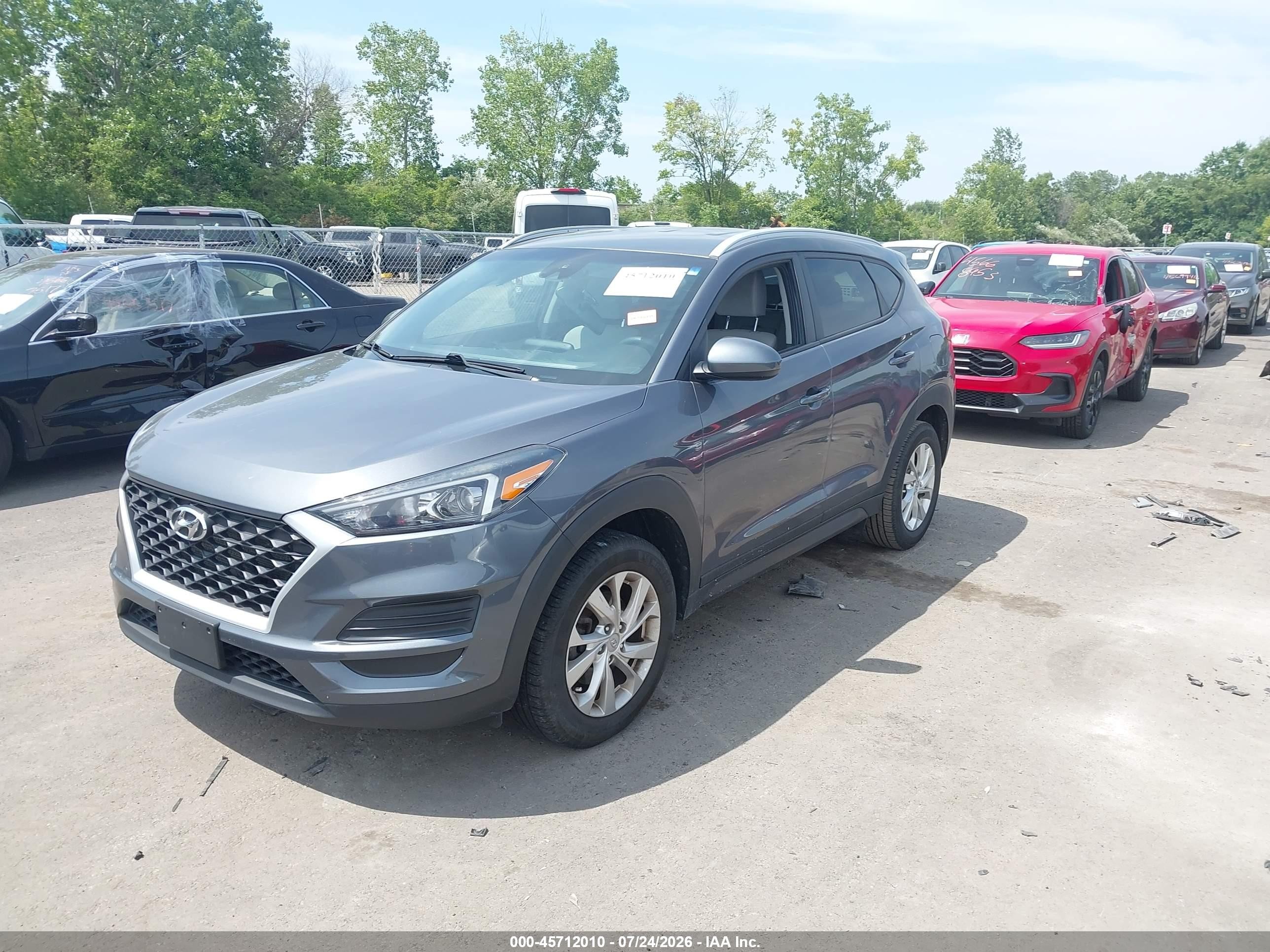 2019 Hyundai Tucson Value Gray vin: KM8J33A43KU973458
