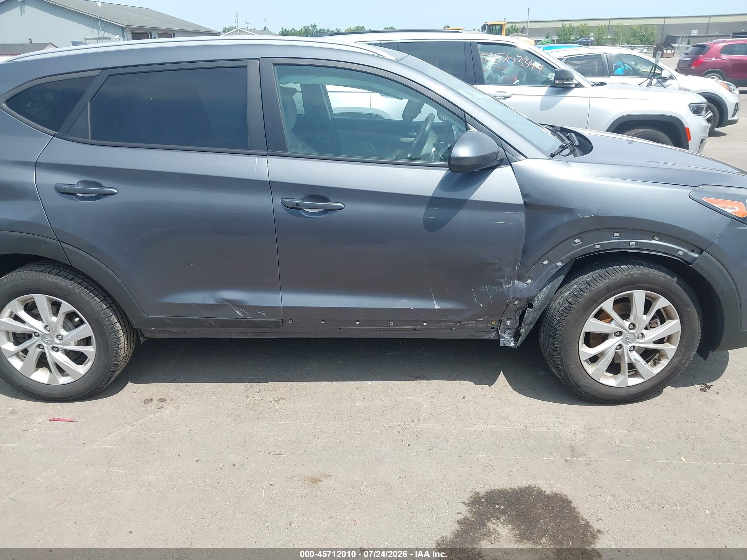2019 Hyundai Tucson Value Gray vin: KM8J33A43KU973458