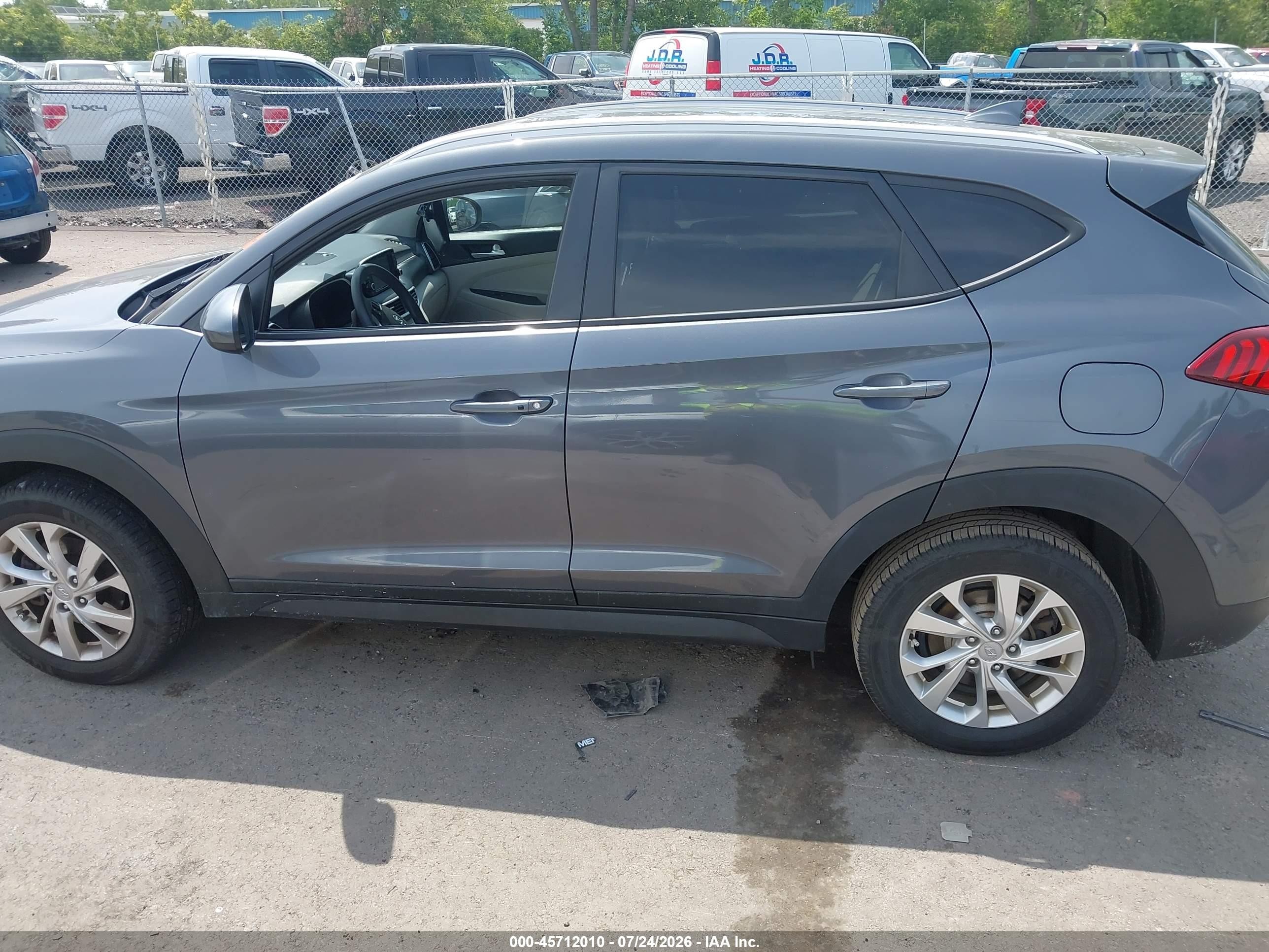 2019 Hyundai Tucson Value Gray vin: KM8J33A43KU973458