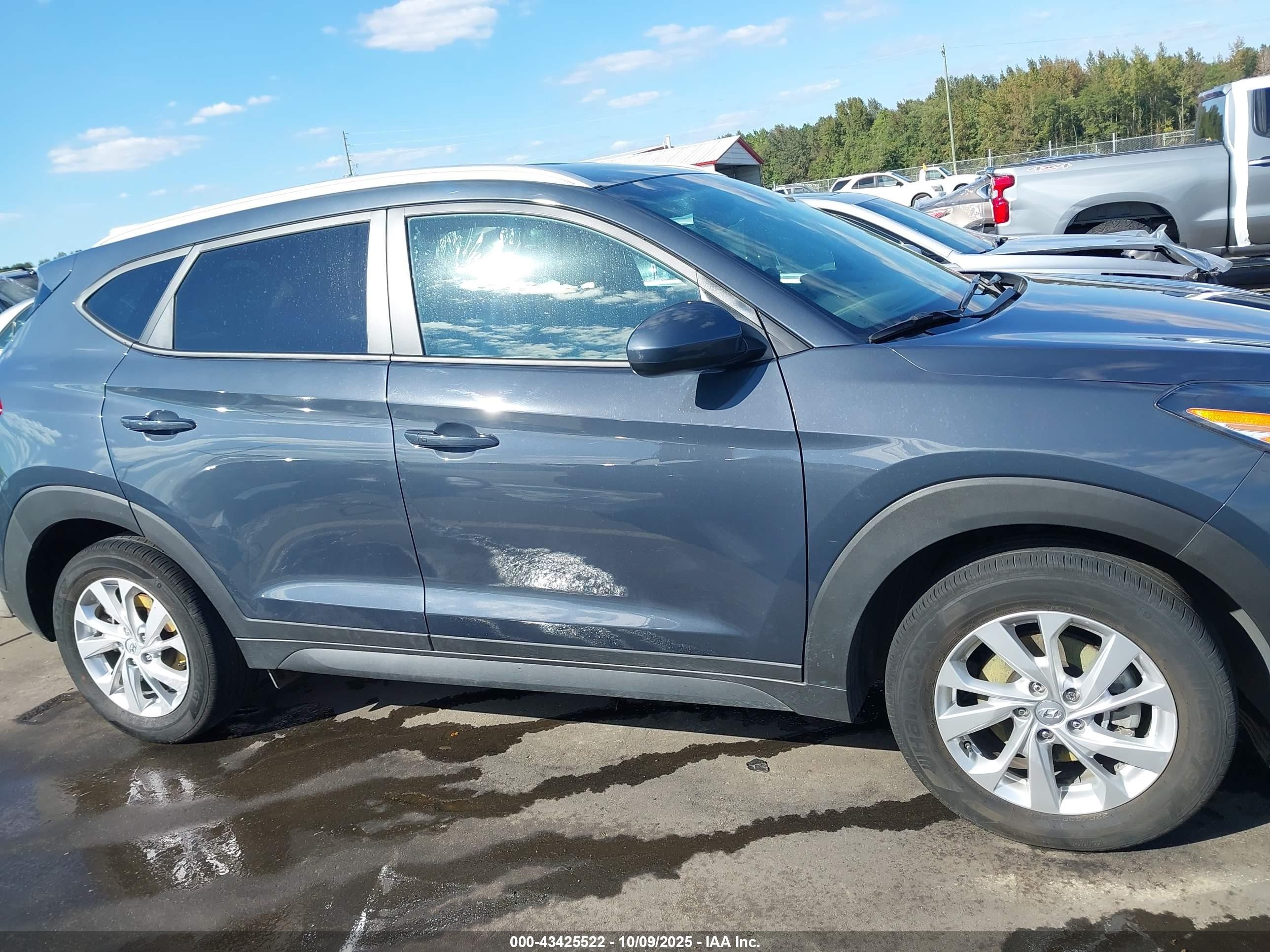 2019 Hyundai Tucson Value Blue vin: KM8J33A45KU986910