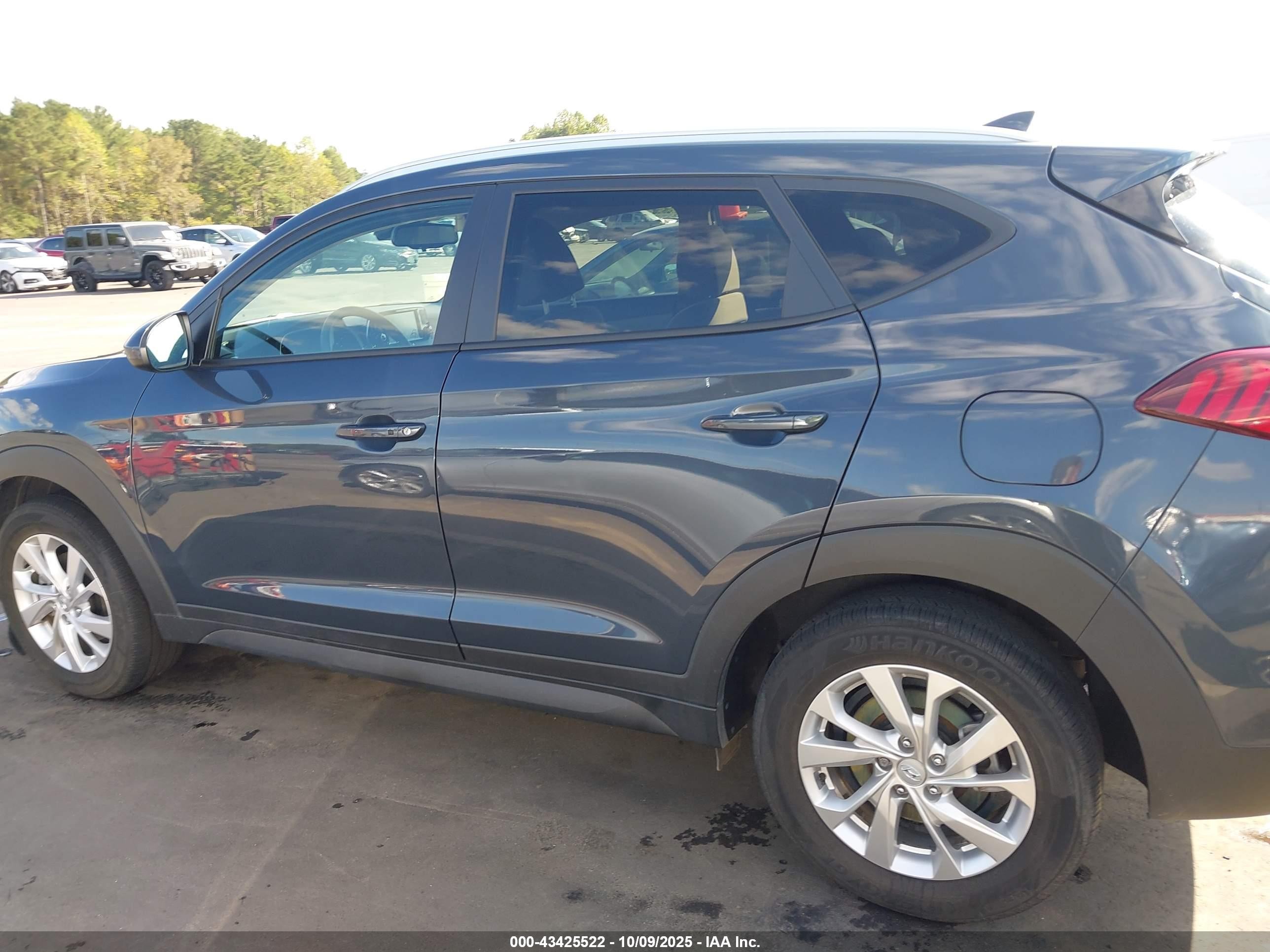 2019 Hyundai Tucson Value Blue vin: KM8J33A45KU986910
