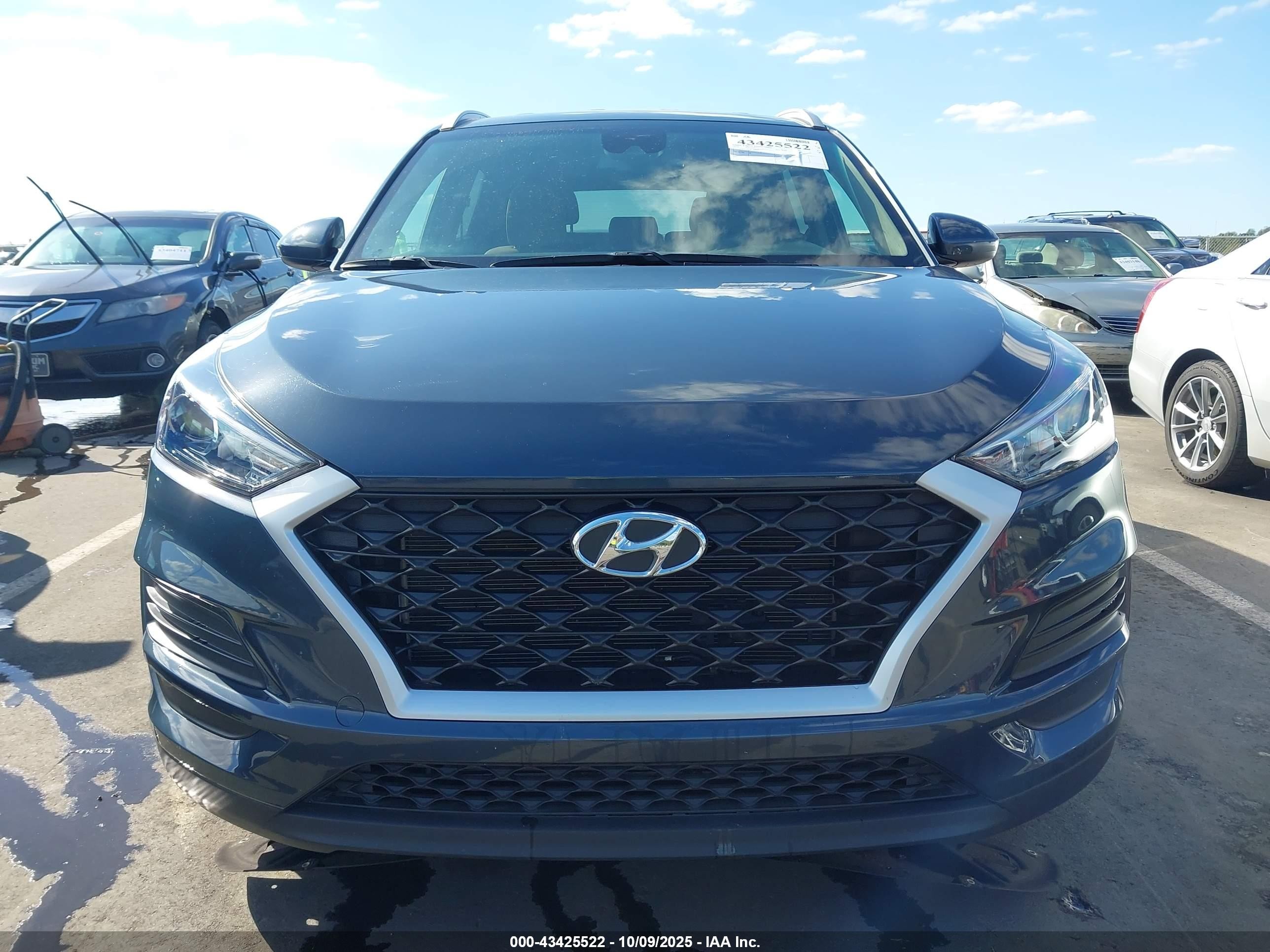 2019 Hyundai Tucson Value Blue vin: KM8J33A45KU986910