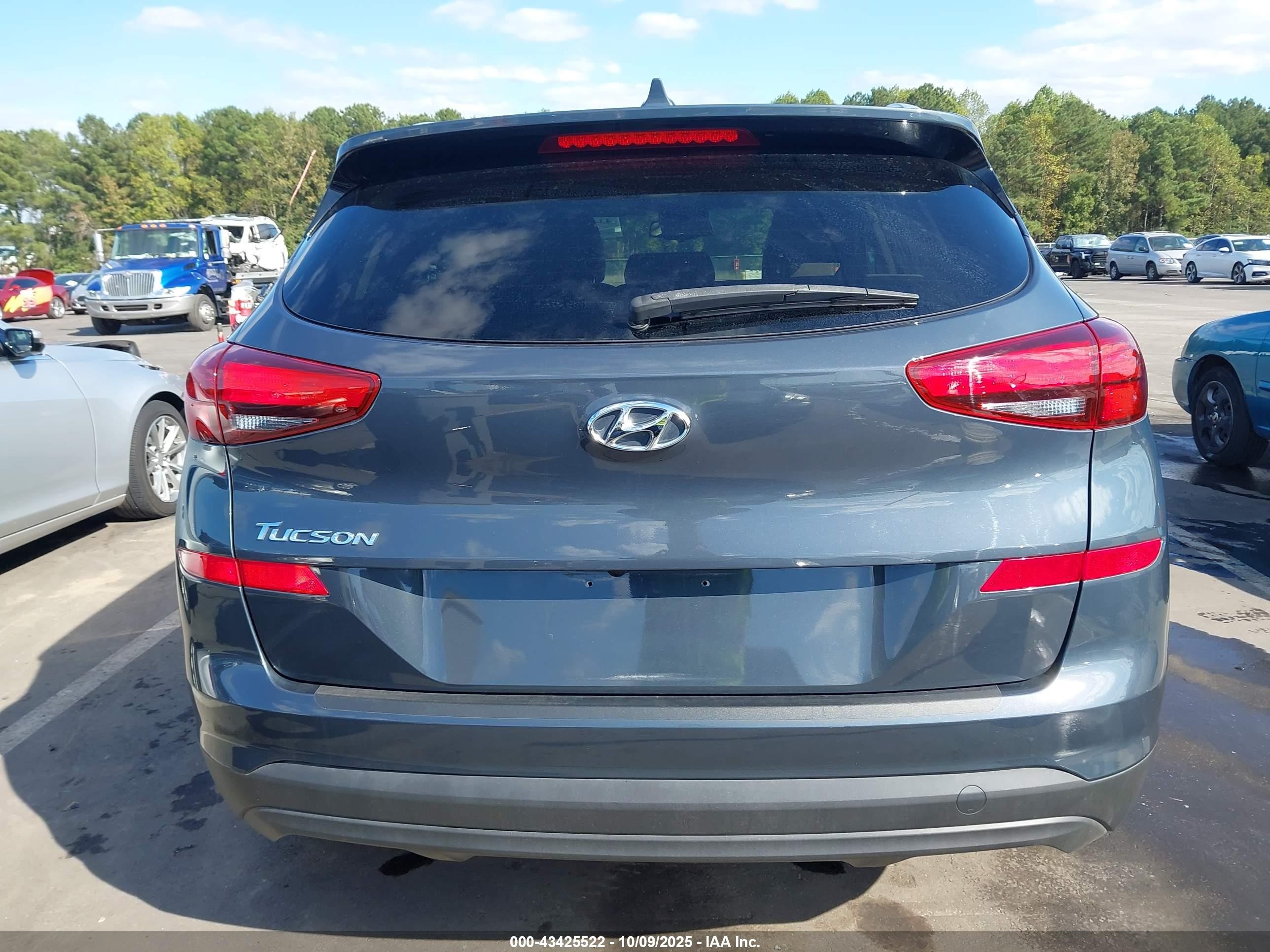 2019 Hyundai Tucson Value Blue vin: KM8J33A45KU986910