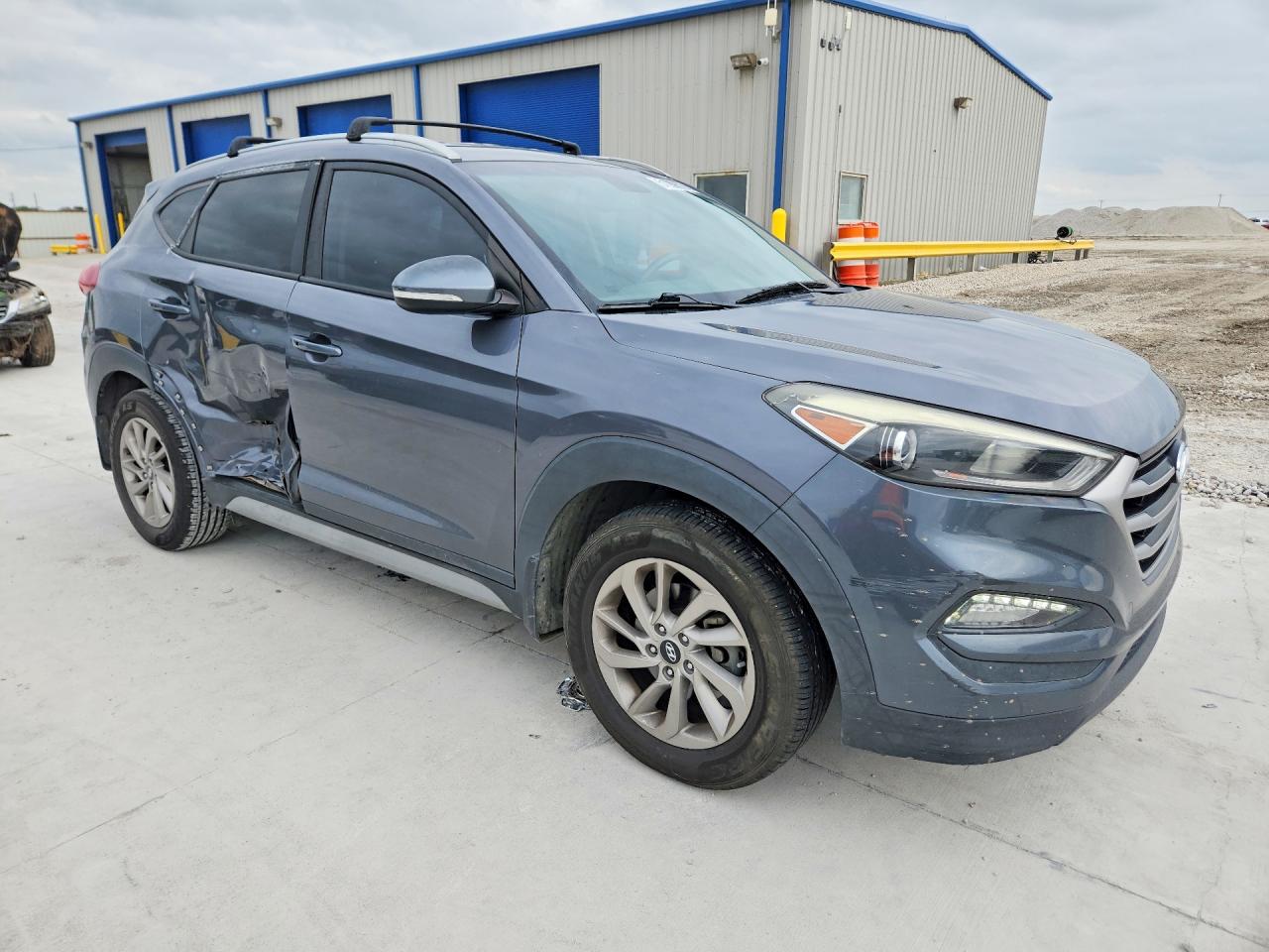 2017 Hyundai Tucson Se Plus Gray vin: KM8J33A46HU530746