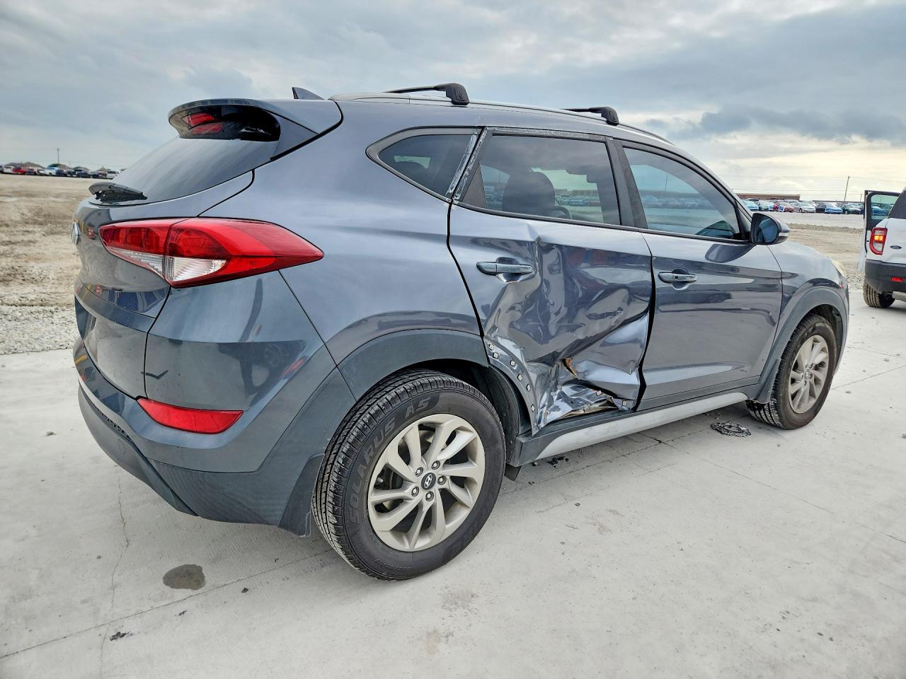 2017 Hyundai Tucson Se Plus Gray vin: KM8J33A46HU530746