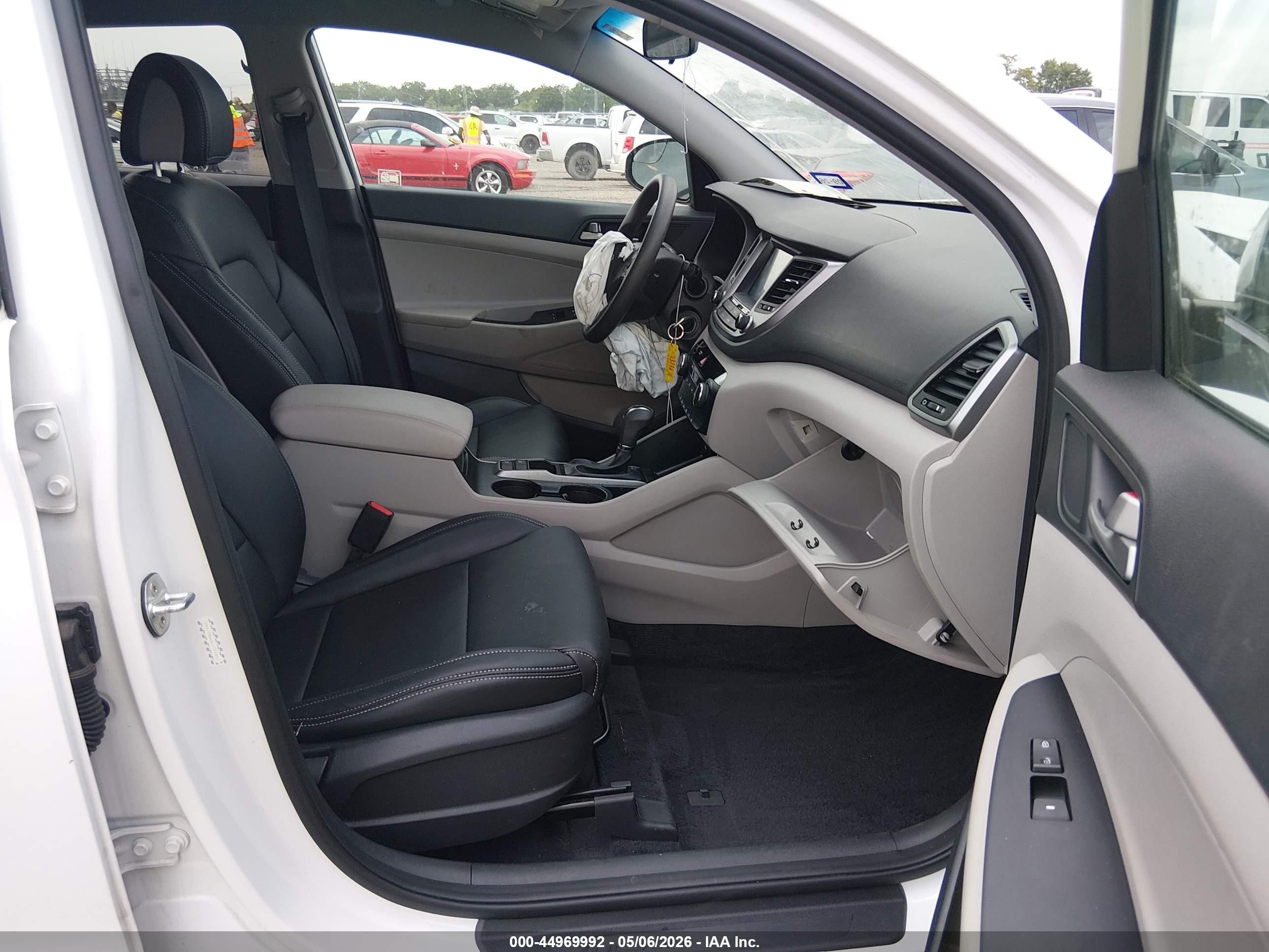 2018 Hyundai Tucson Sel Белый vin: KM8J33A48JU725902