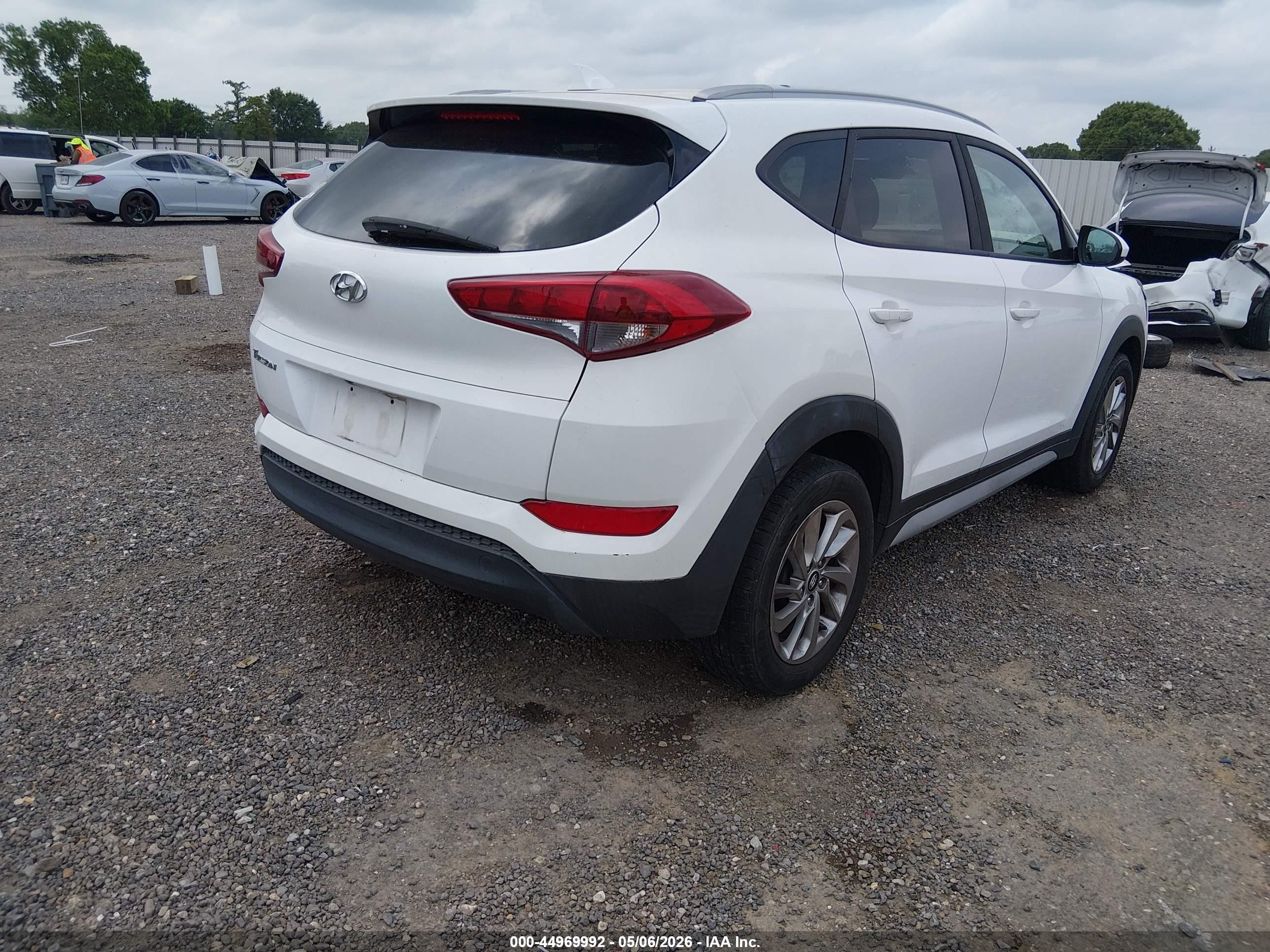 2018 Hyundai Tucson Sel Белый vin: KM8J33A48JU725902