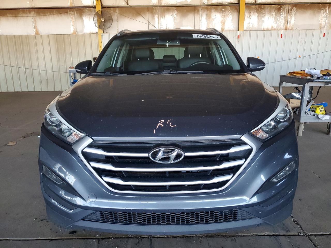 2018 Hyundai Tucson Sel Plus Угольный vin: KM8J33A48JU772766