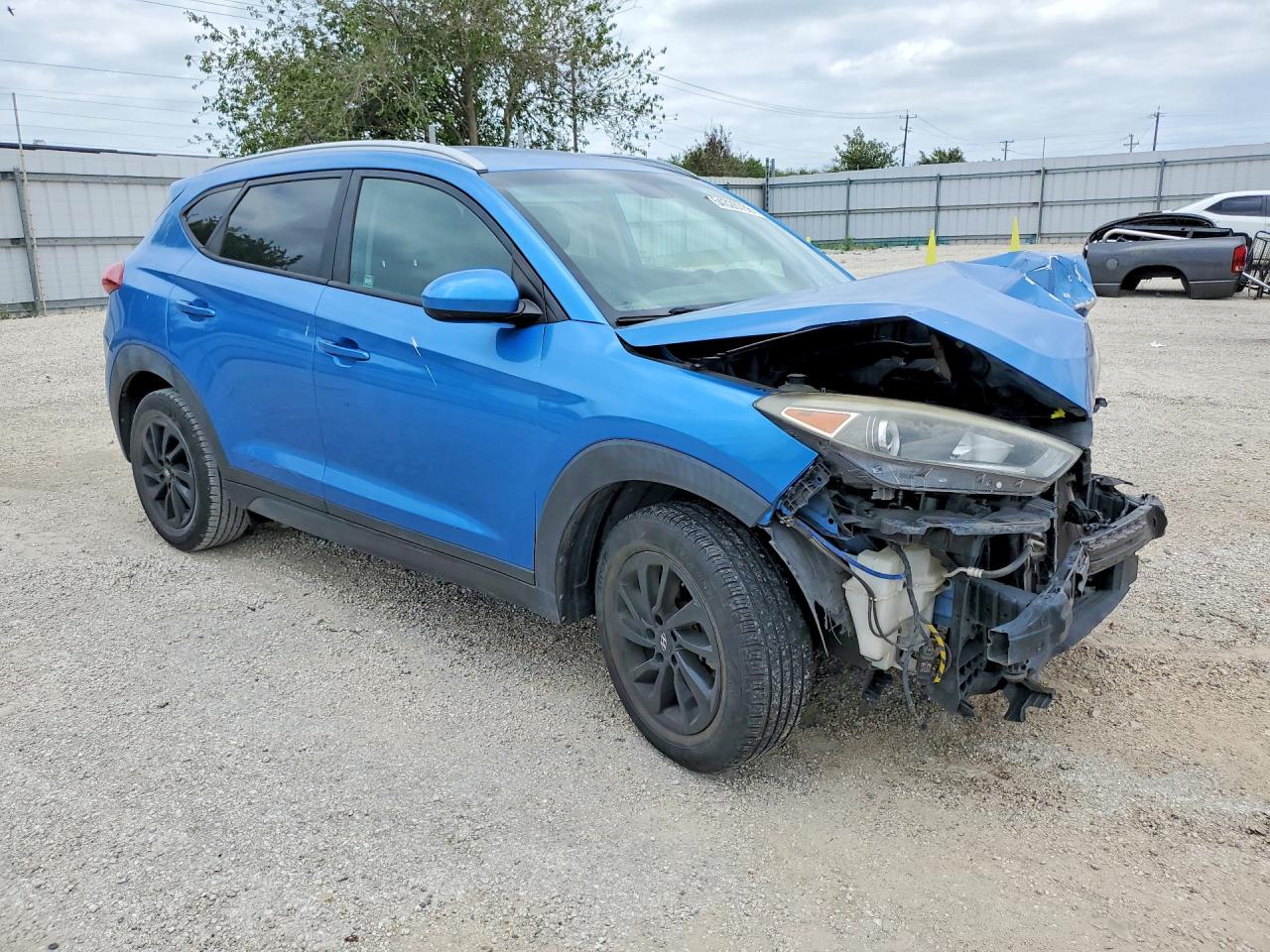 2016 Hyundai Tucson Se Blue vin: KM8J33A49GU114253