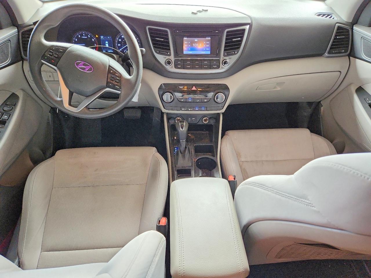 2017 Hyundai Tucson Se White vin: KM8J33A49HU463737