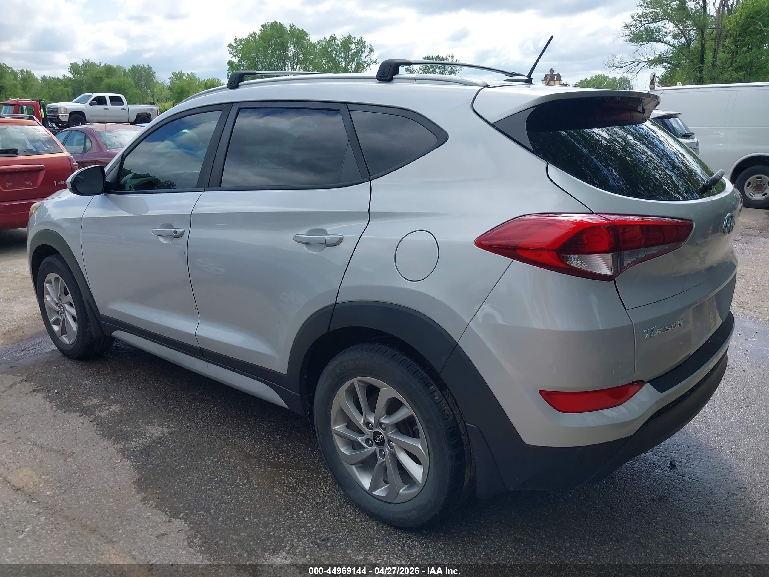 2017 Hyundai Tucson Se Silver vin: KM8J33A49HU575485