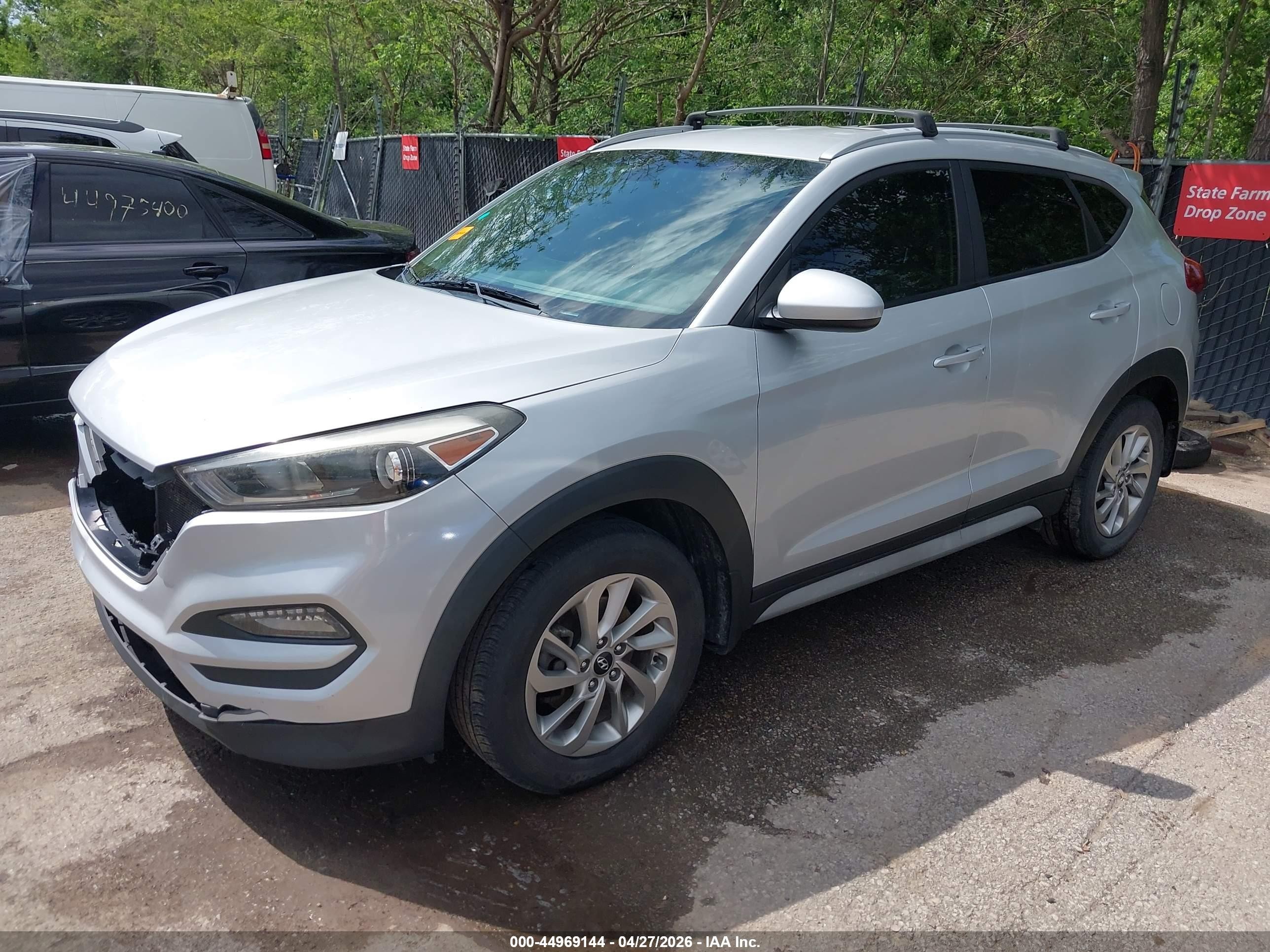 2017 Hyundai Tucson Se Silver vin: KM8J33A49HU575485