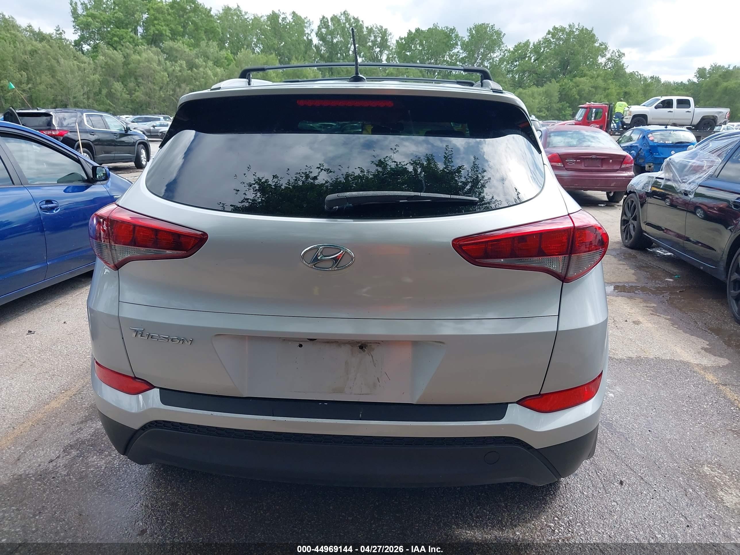 2017 Hyundai Tucson Se Silver vin: KM8J33A49HU575485