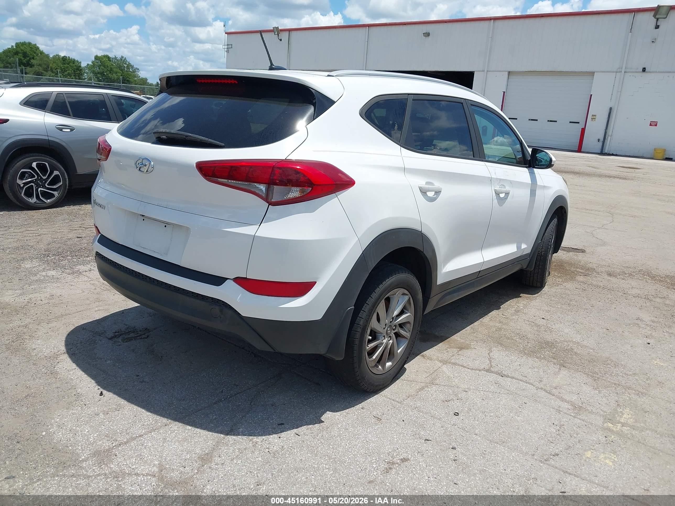 2016 Hyundai Tucson Se Белый vin: KM8J33A4XGU160092