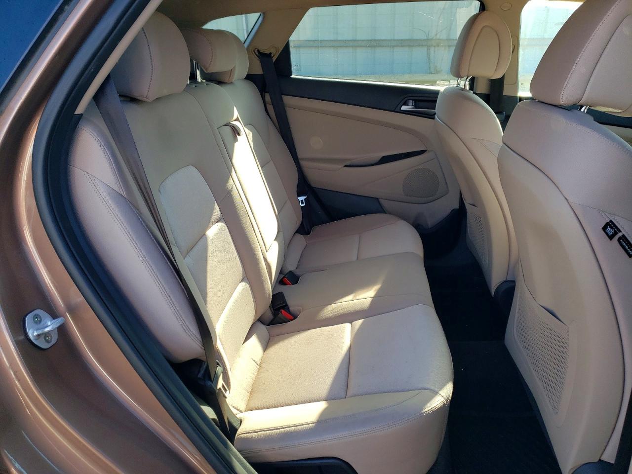 2016 Hyundai Tucson Se Brown vin: KM8J33A4XGU199751
