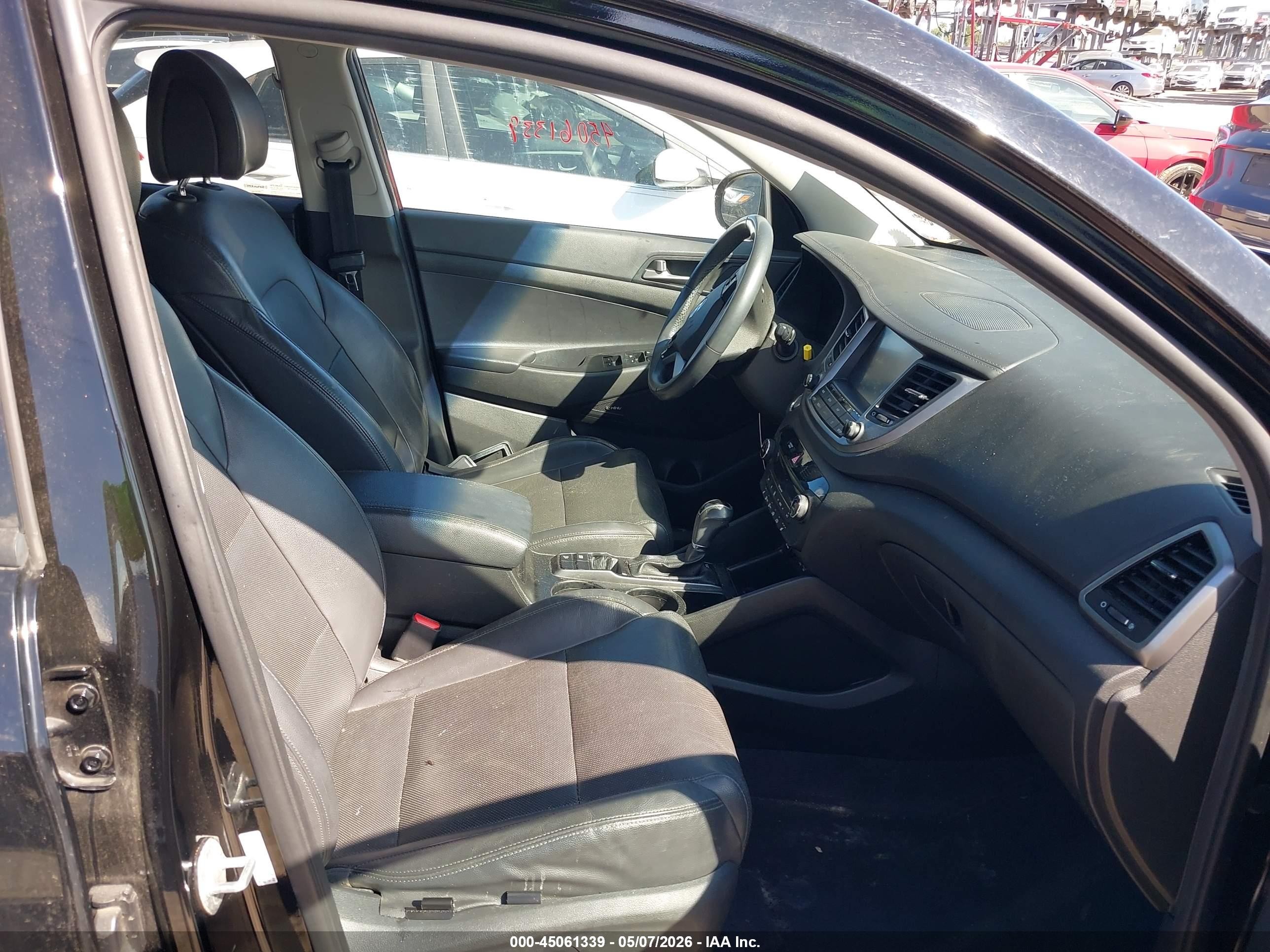 2018 Hyundai Tucson Sel Plus Черный vin: KM8J33A4XJU723245