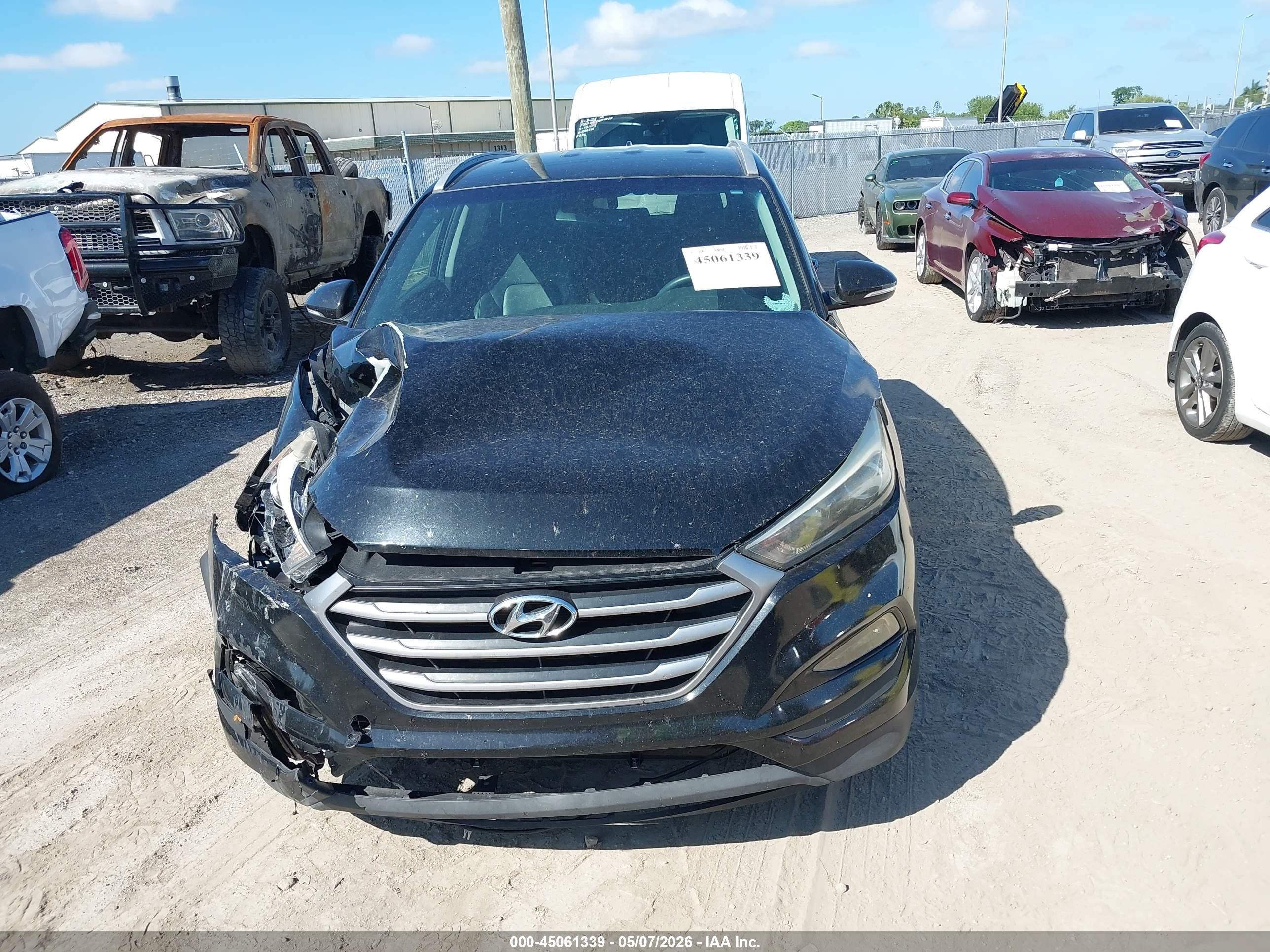 2018 Hyundai Tucson Sel Plus Черный vin: KM8J33A4XJU723245