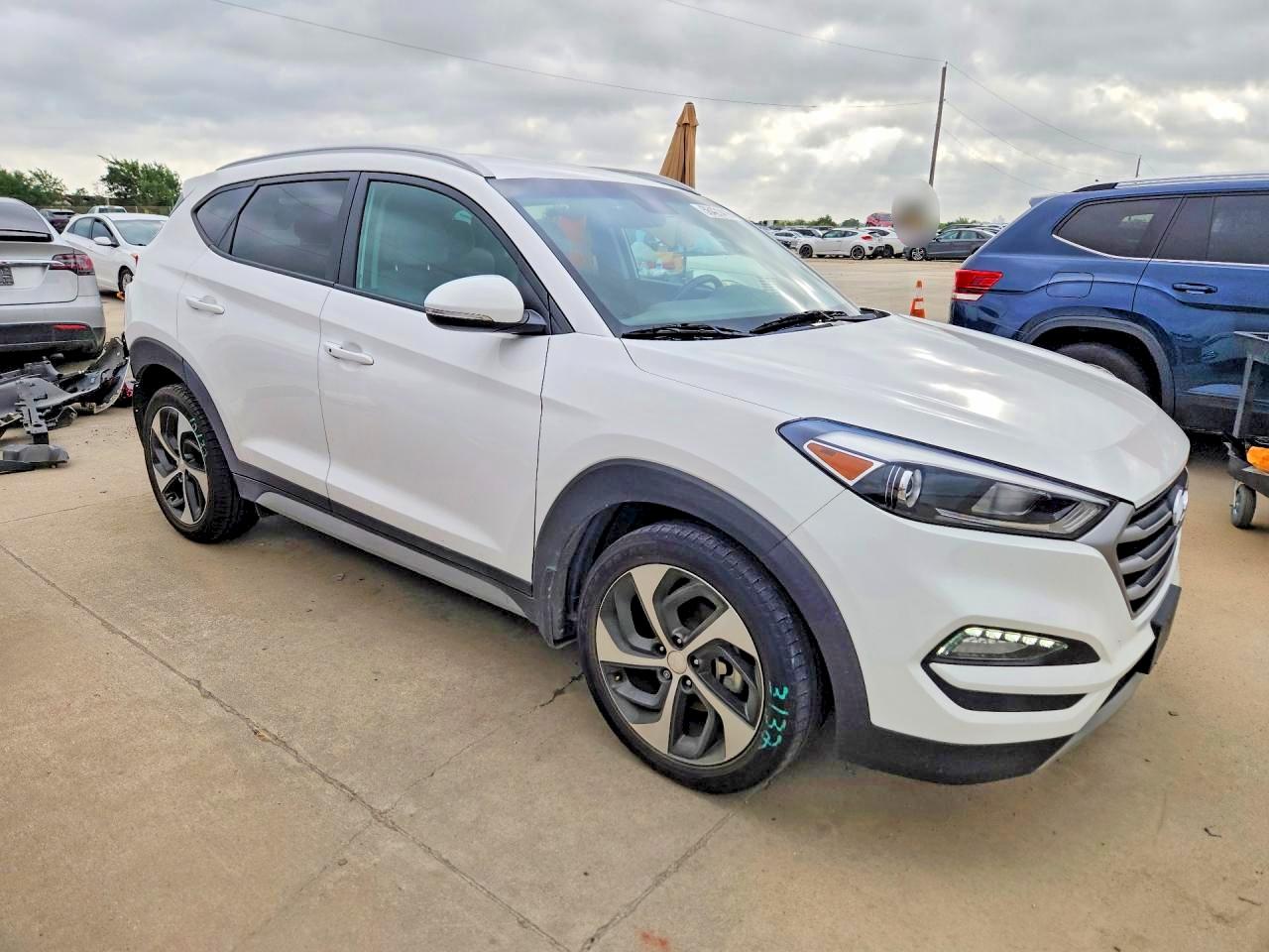 2018 Hyundai Tucson Sport Белый vin: KM8J33AL2JU742105