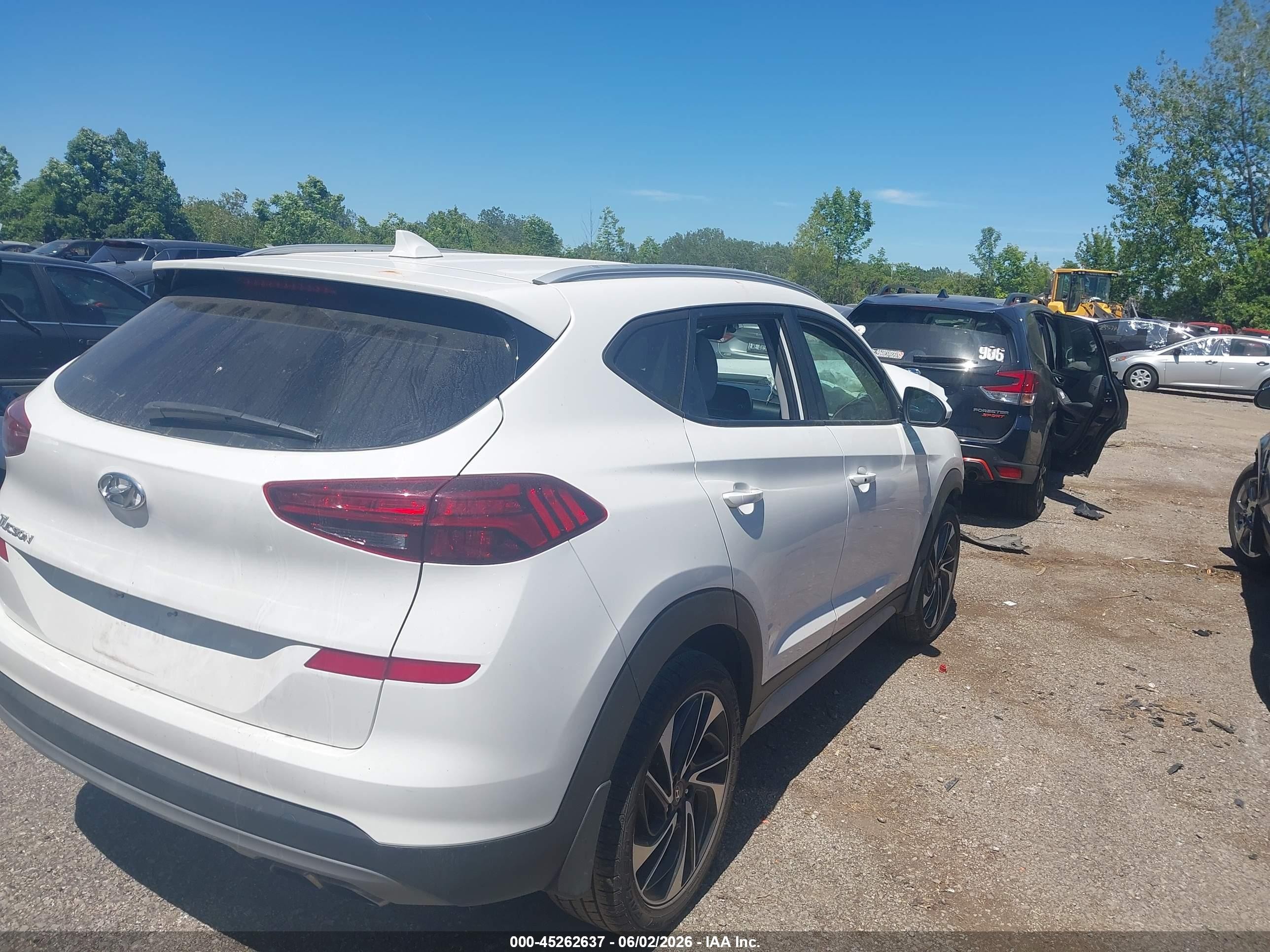 2020 Hyundai Tucson Sport White vin: KM8J33AL9LU181632