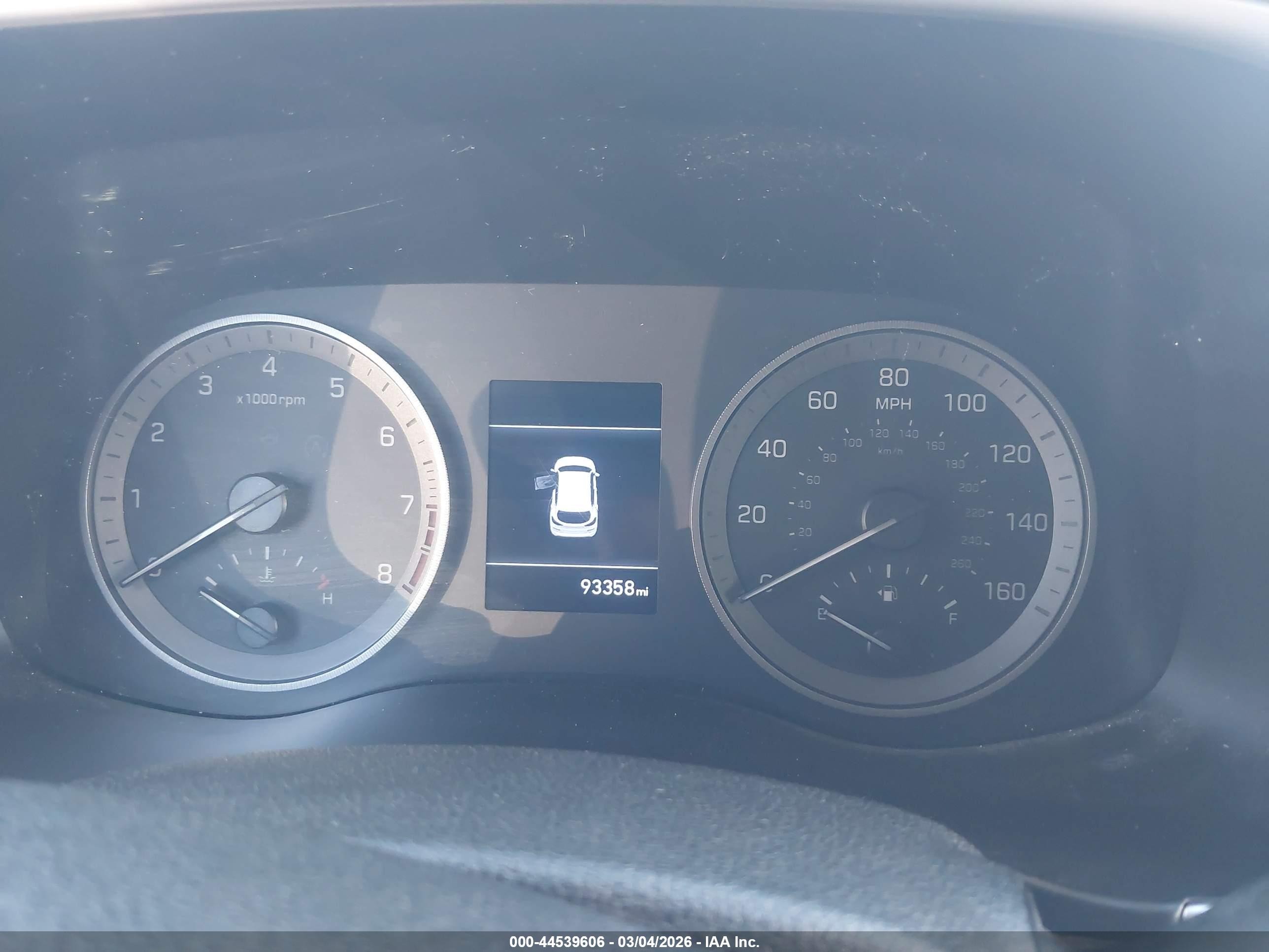 2021 Hyundai Tucson Limited Серебряный vin: KM8J33ALXMU305845