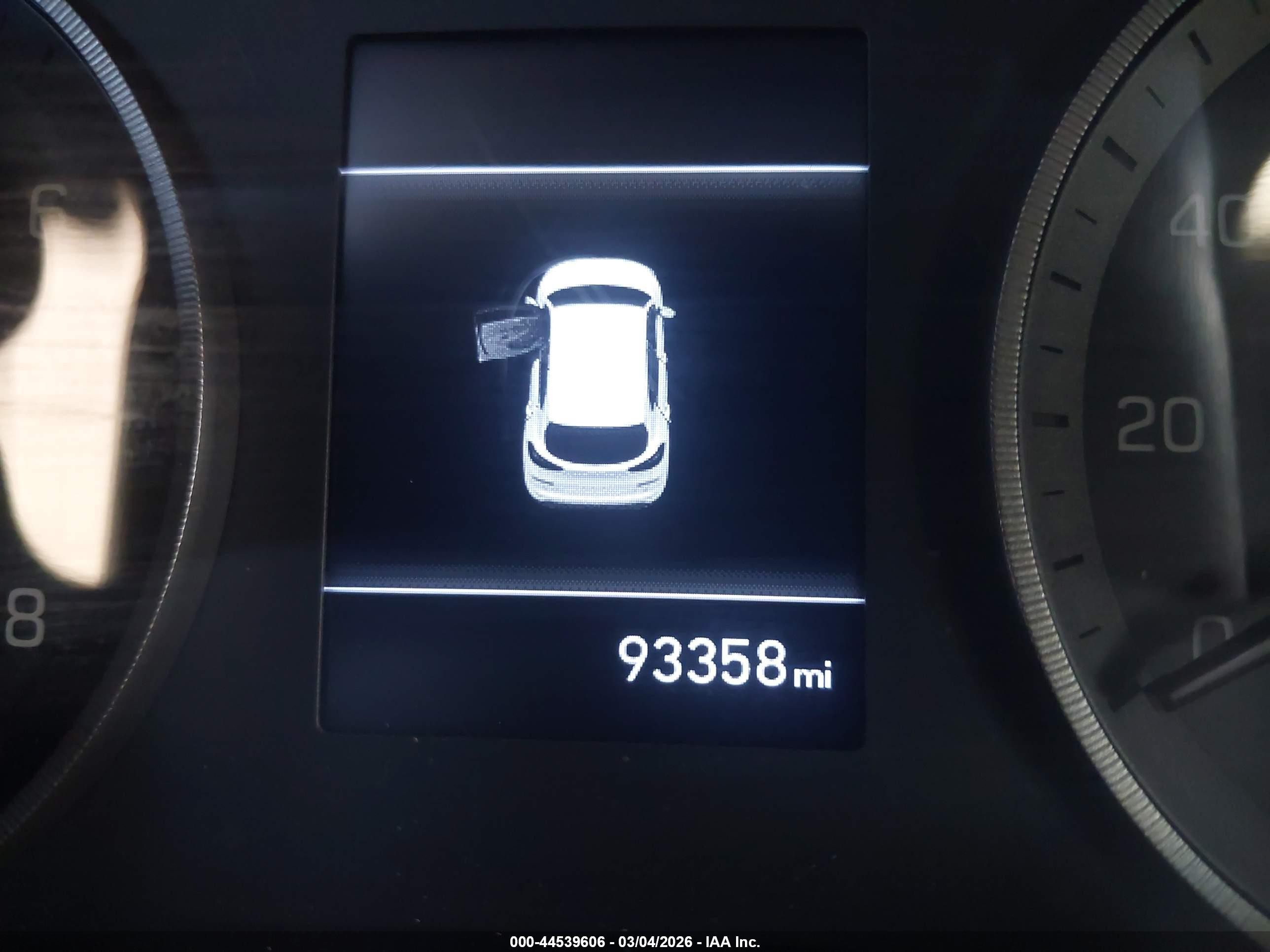 2021 Hyundai Tucson Limited Серебряный vin: KM8J33ALXMU305845