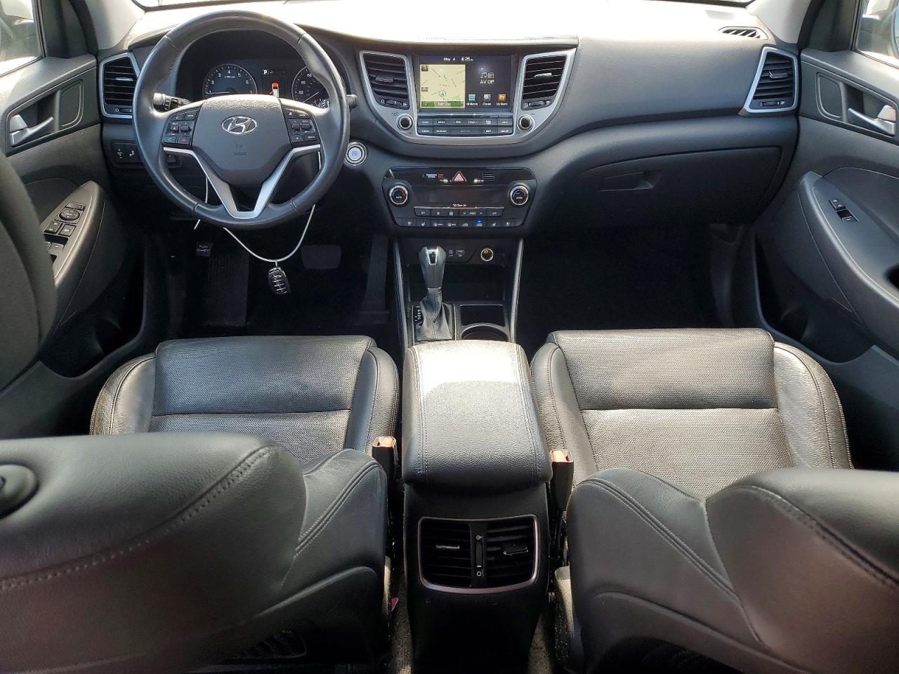 2016 Hyundai Tucson Limited Silver vin: KM8J3CA21GU059263