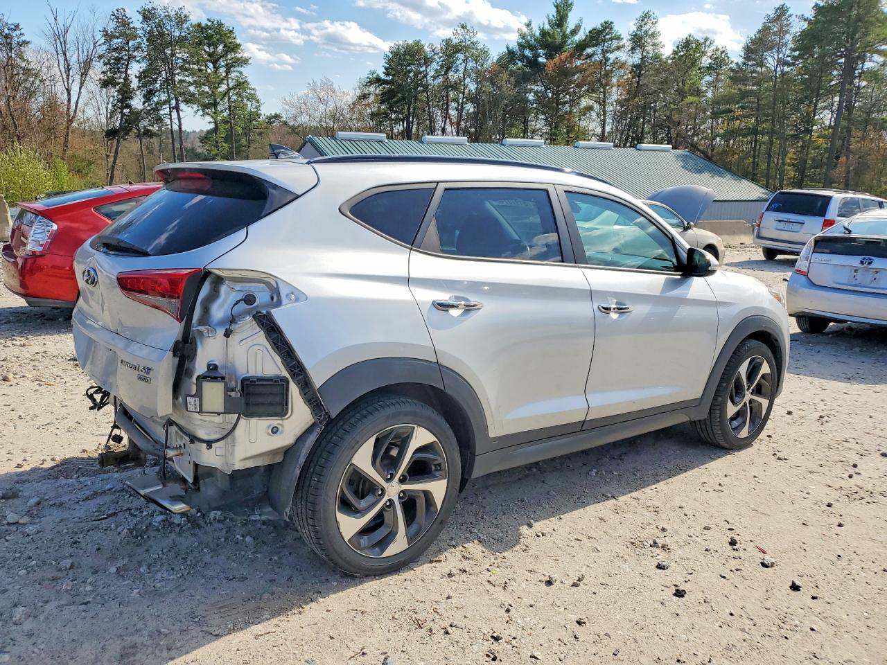 2016 Hyundai Tucson Limited Silver vin: KM8J3CA21GU059263