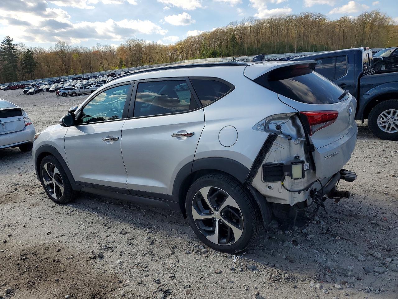 2016 Hyundai Tucson Limited Silver vin: KM8J3CA21GU059263