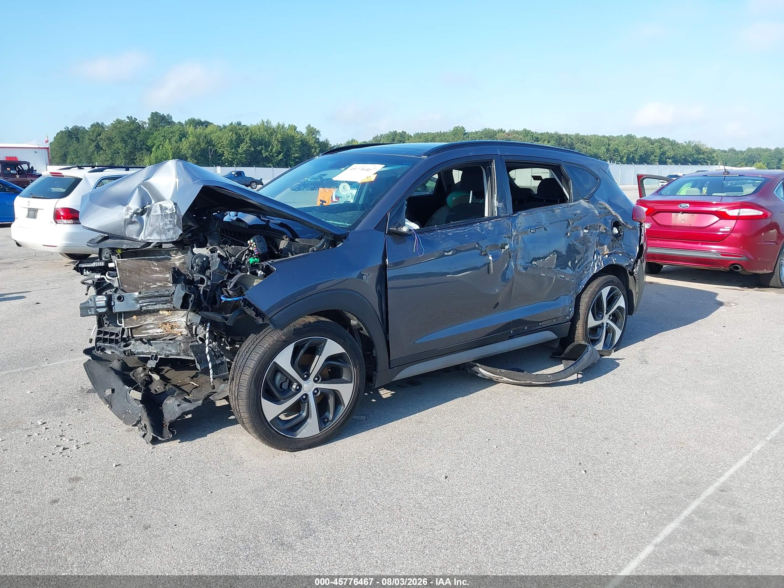 2018 Hyundai Tucson Value Gray vin: KM8J3CA21JU619919