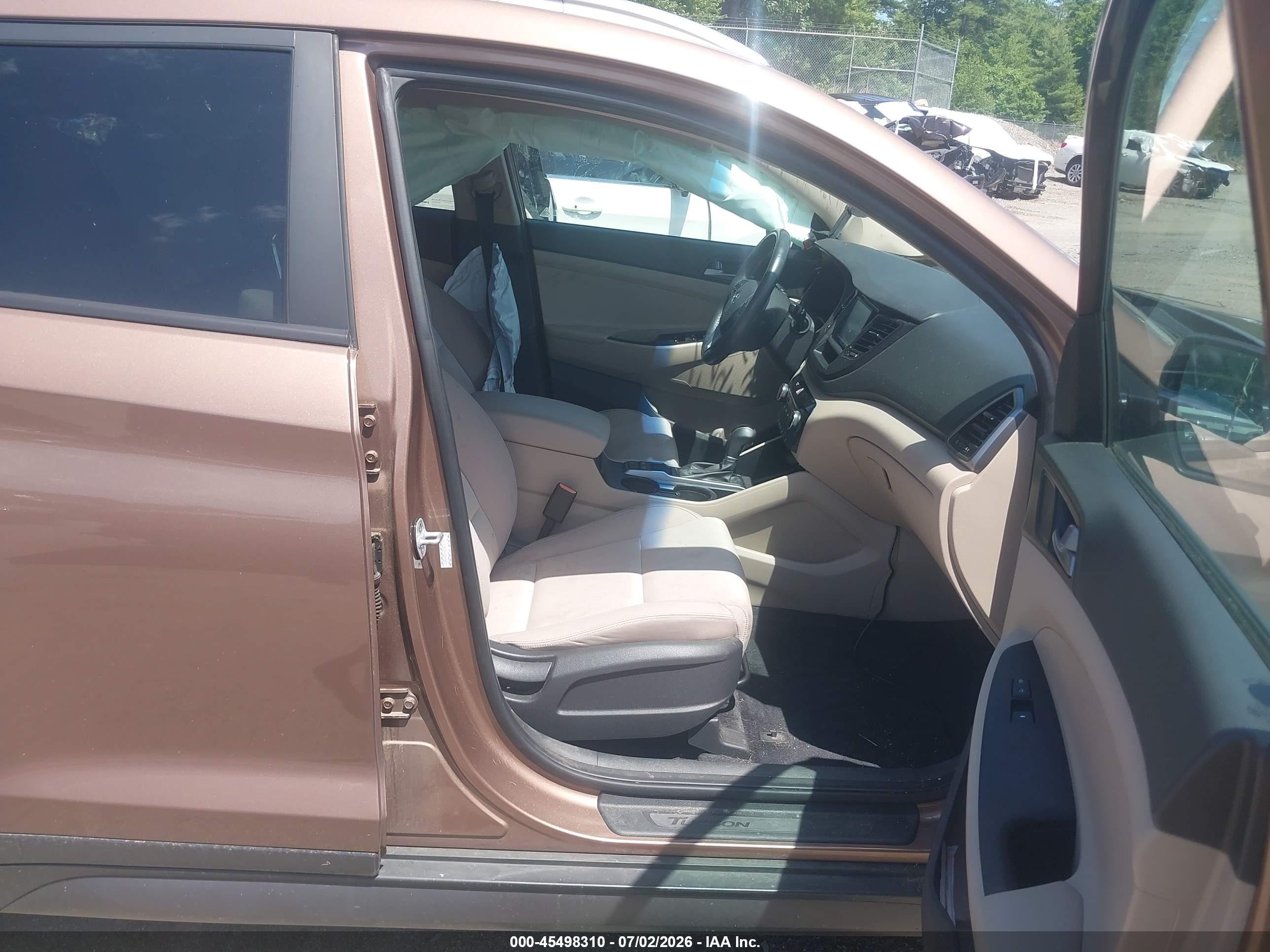 2016 Hyundai Tucson Sport Brown vin: KM8J3CA23GU247427
