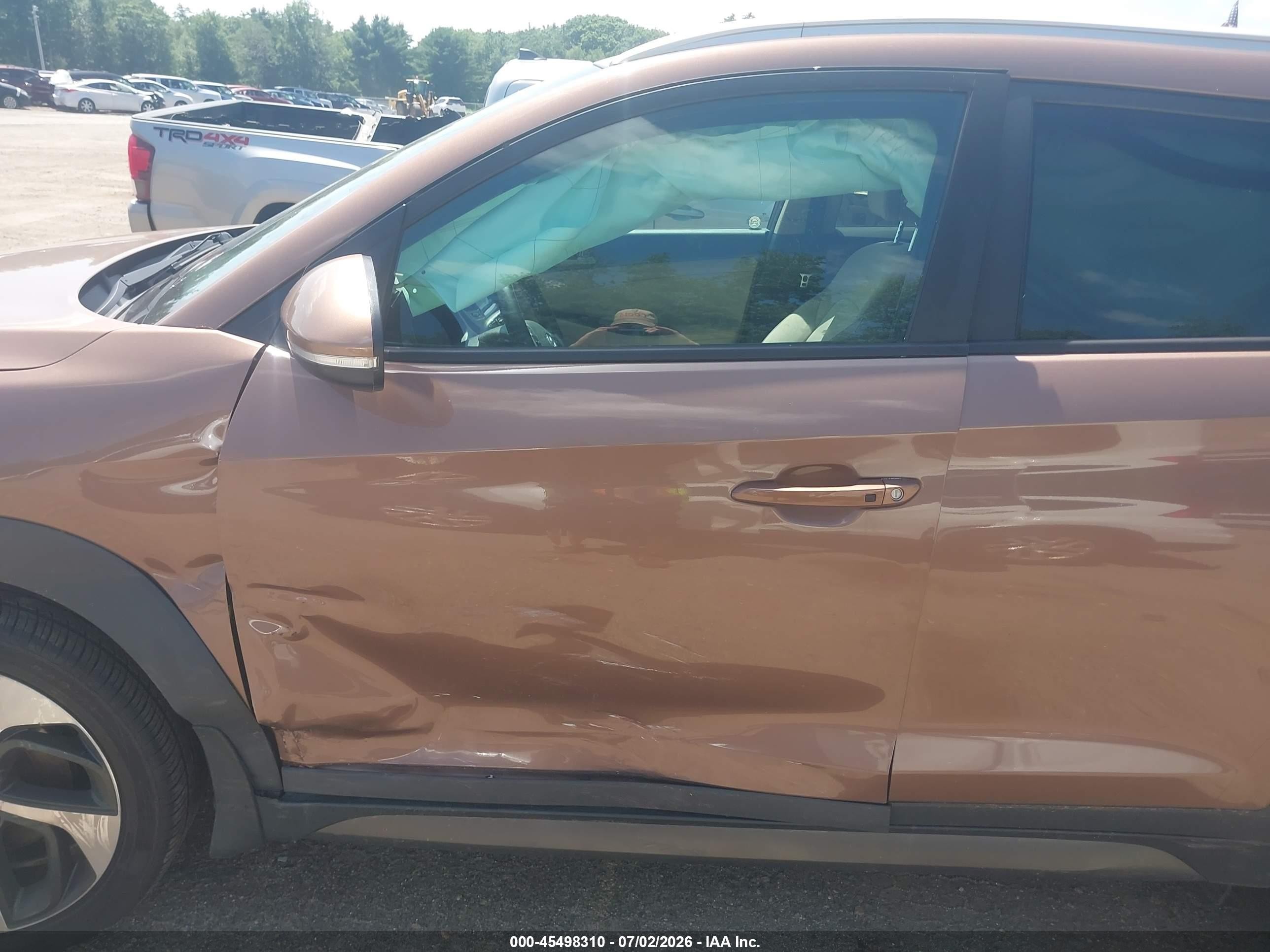 2016 Hyundai Tucson Sport Brown vin: KM8J3CA23GU247427