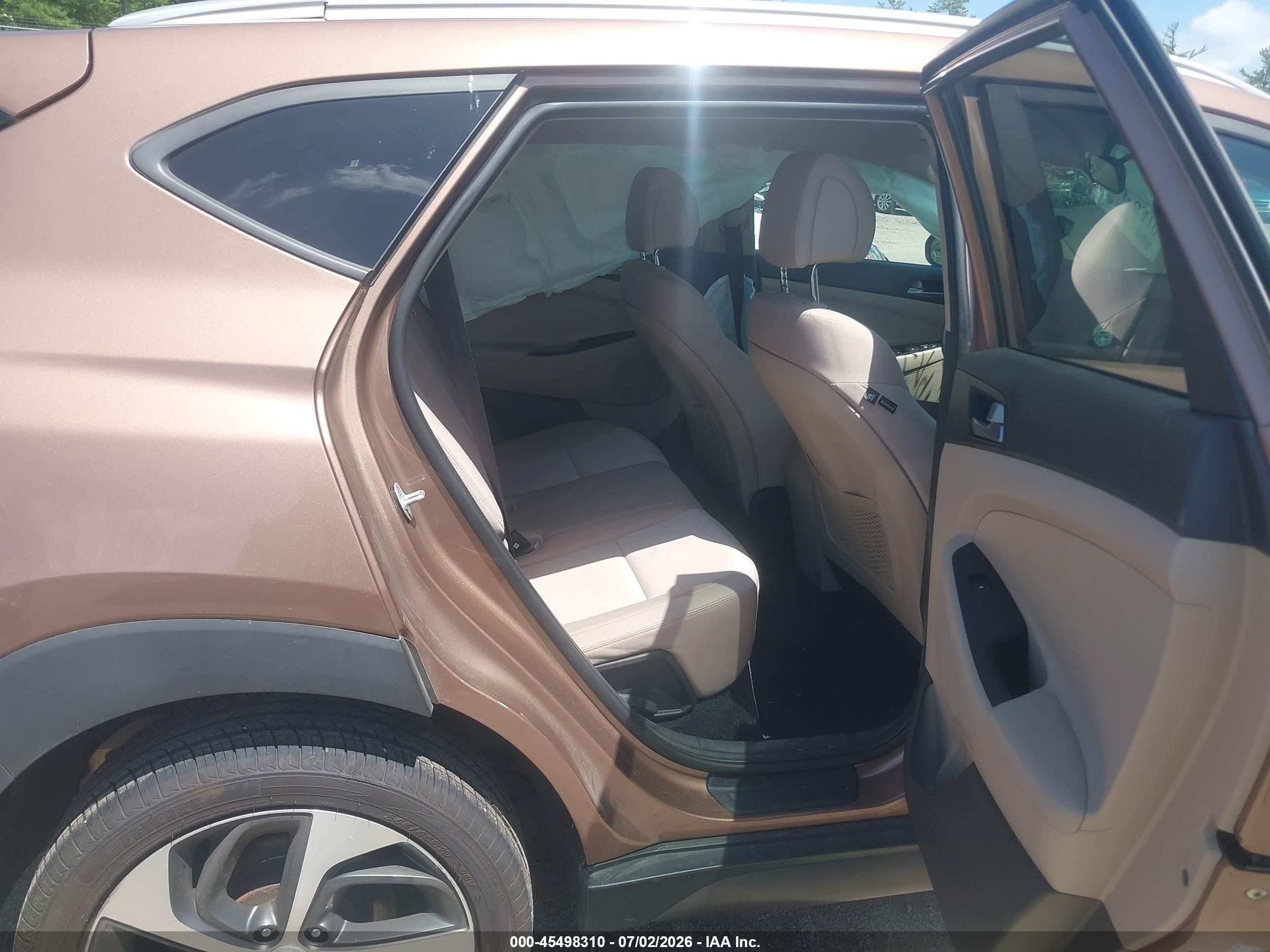 2016 Hyundai Tucson Sport Brown vin: KM8J3CA23GU247427