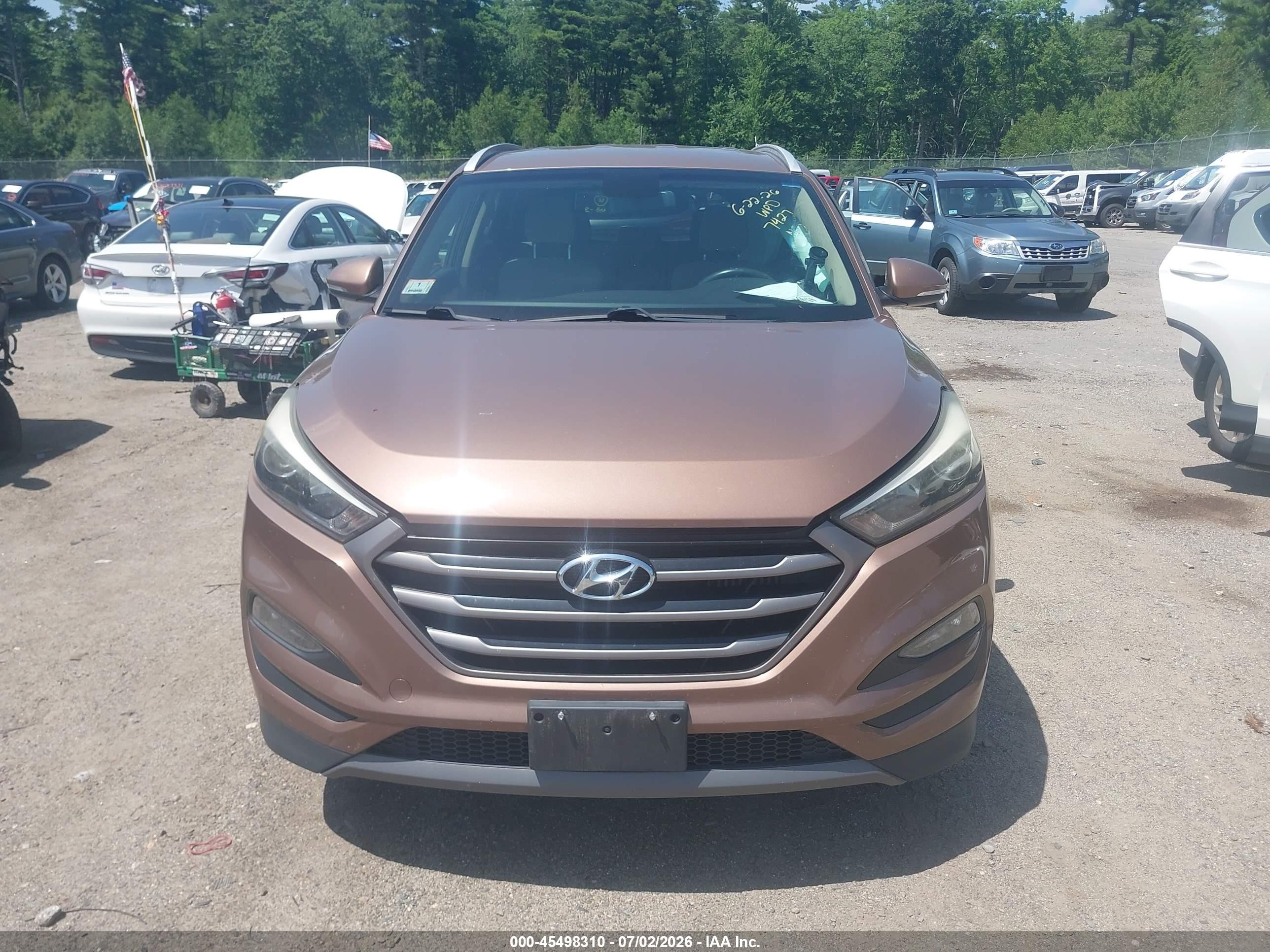 2016 Hyundai Tucson Sport Brown vin: KM8J3CA23GU247427