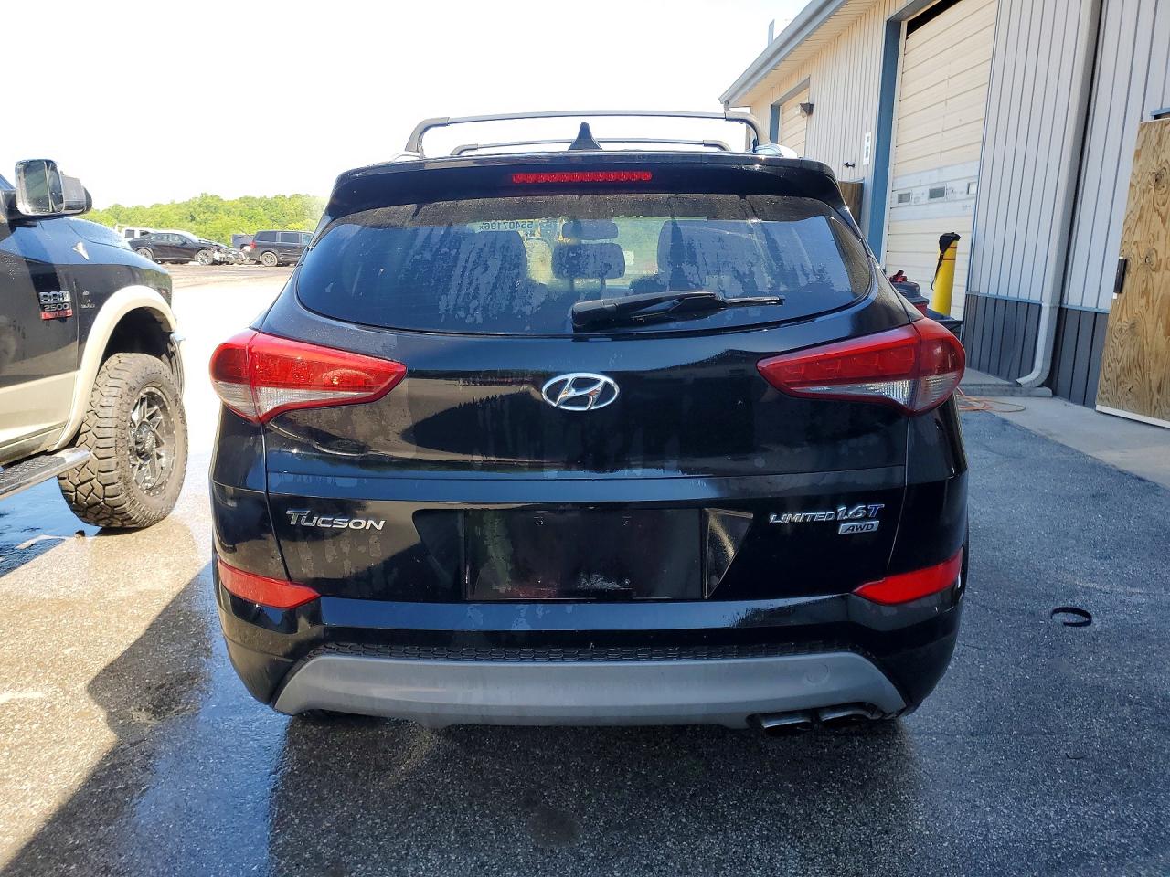 2018 Hyundai Tucson Limited Черный vin: KM8J3CA25JU625206