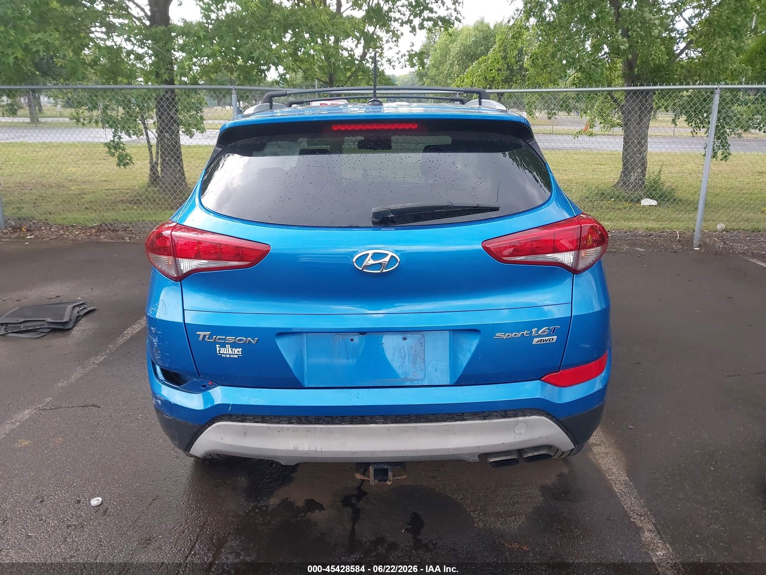 2017 Hyundai Tucson Sport Blue vin: KM8J3CA27HU265074