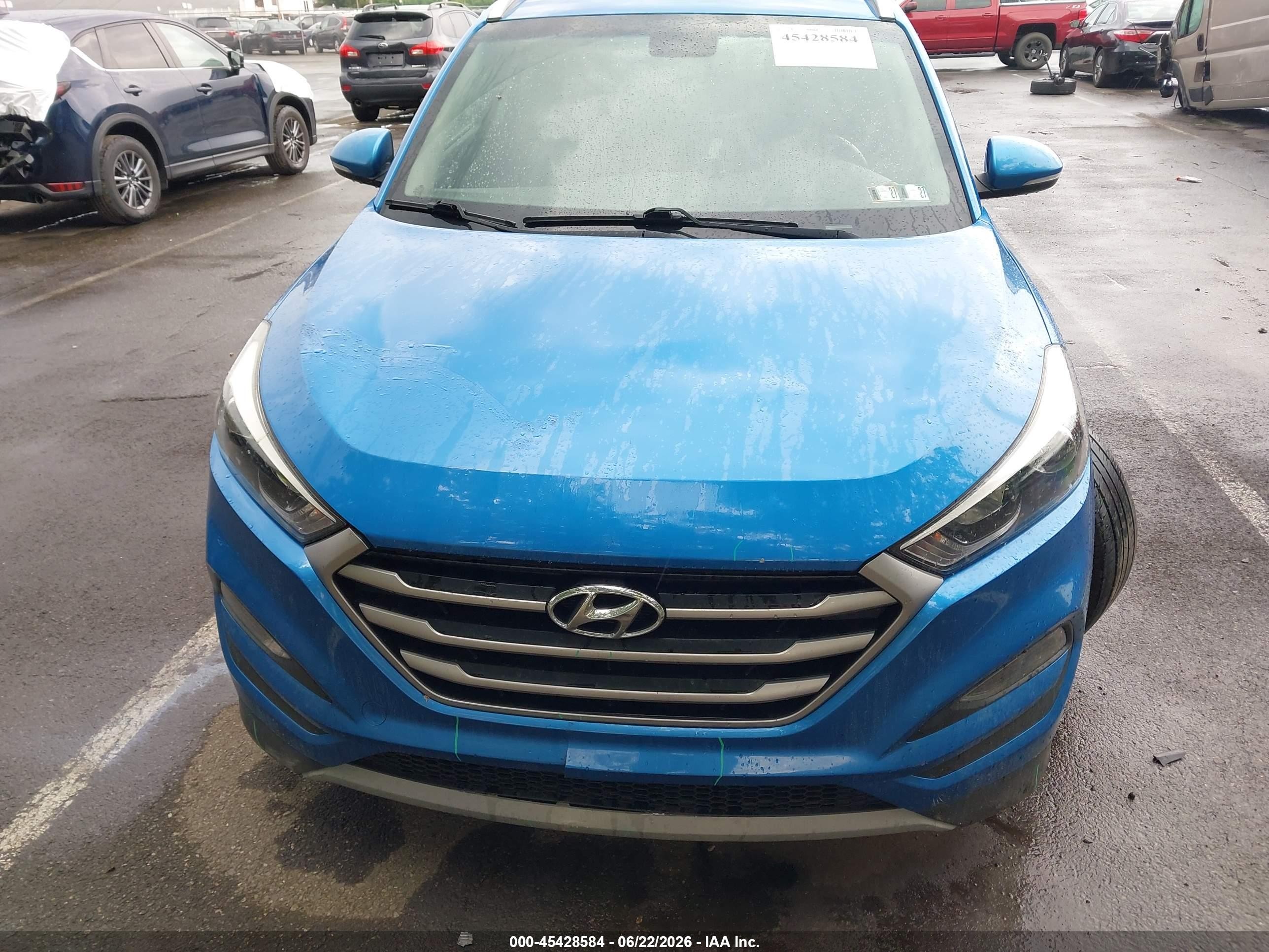 2017 Hyundai Tucson Sport Blue vin: KM8J3CA27HU265074