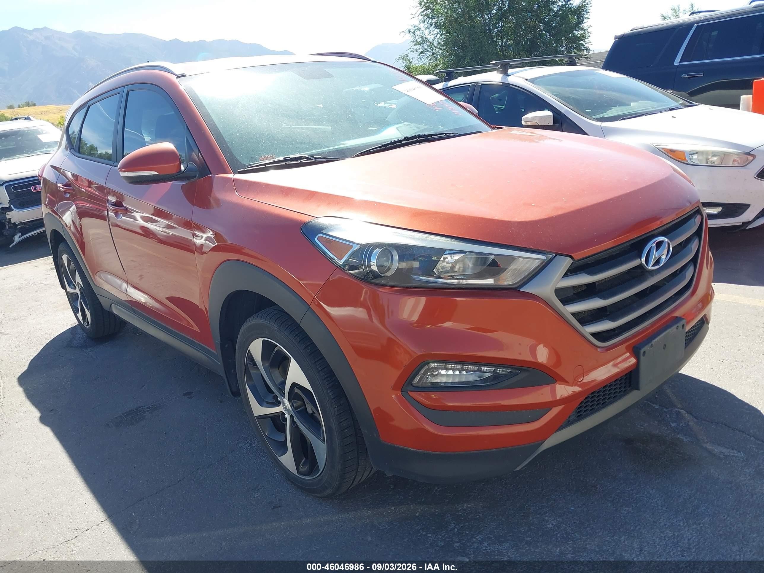 2016 Hyundai Tucson Sport Orange vin: KM8J3CA29GU068180