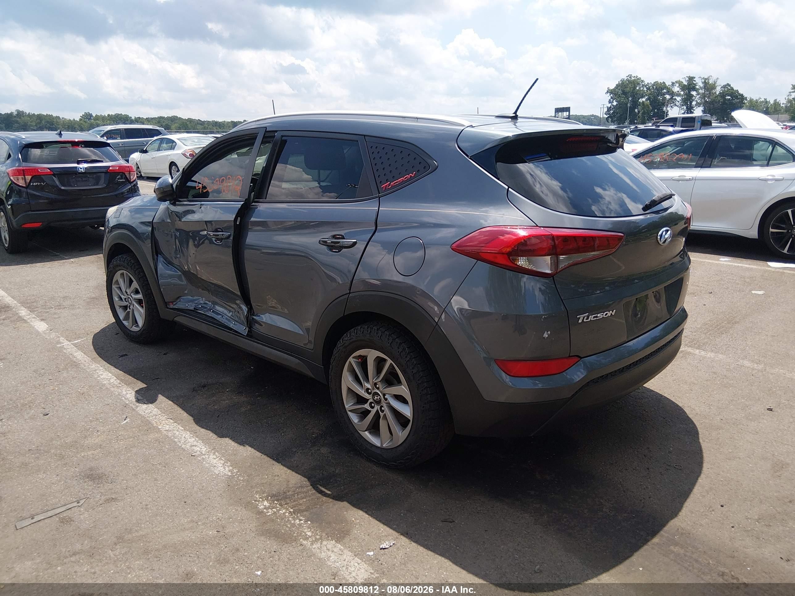 2016 Hyundai Tucson Se Gray vin: KM8J3CA40GU130020