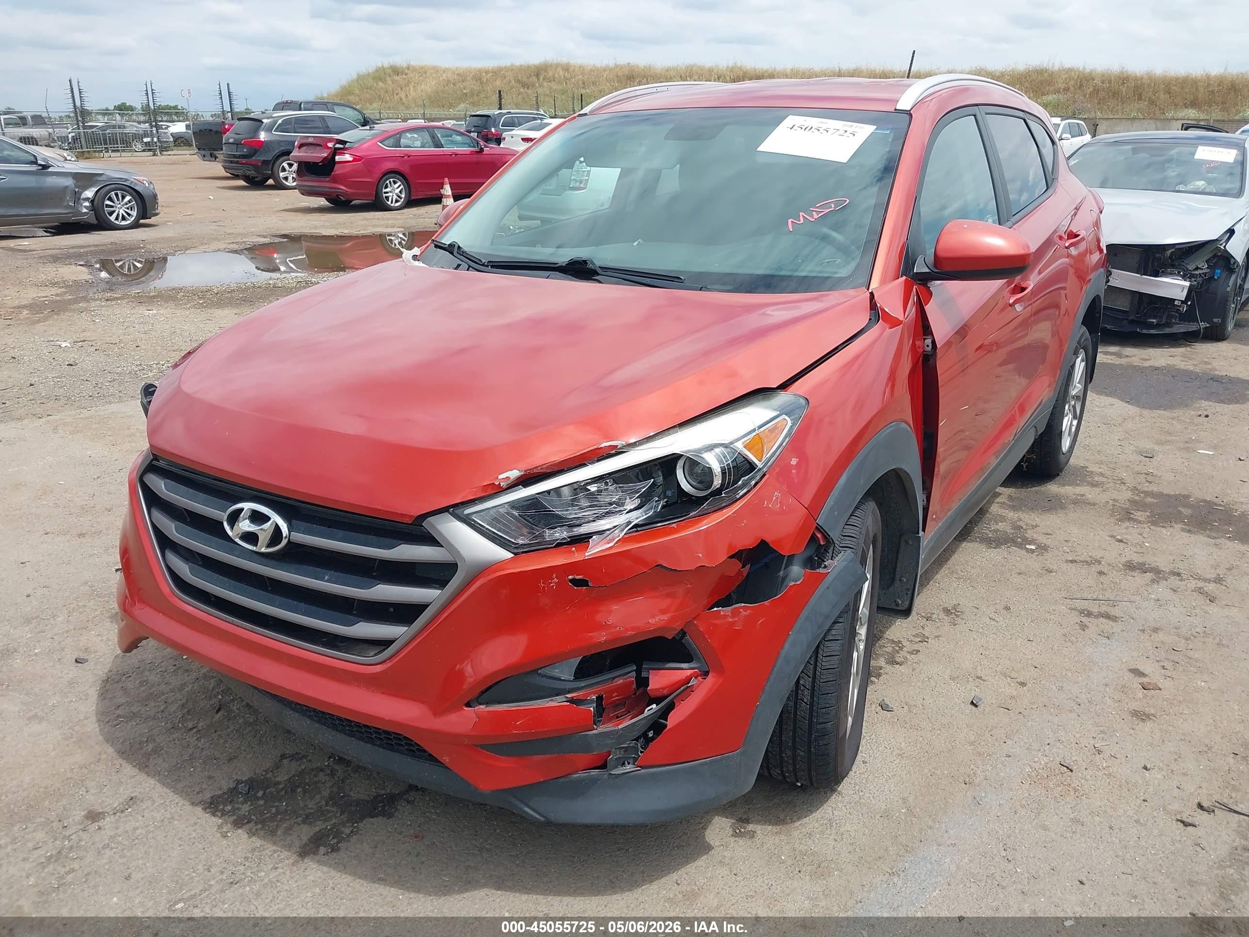 2016 Hyundai Tucson Se Orange vin: KM8J3CA40GU158206