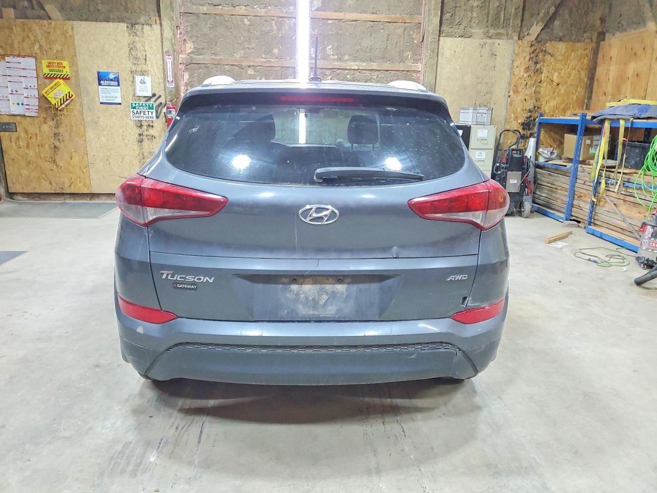 2017 Hyundai Tucson Se Silver vin: KM8J3CA41HU567428