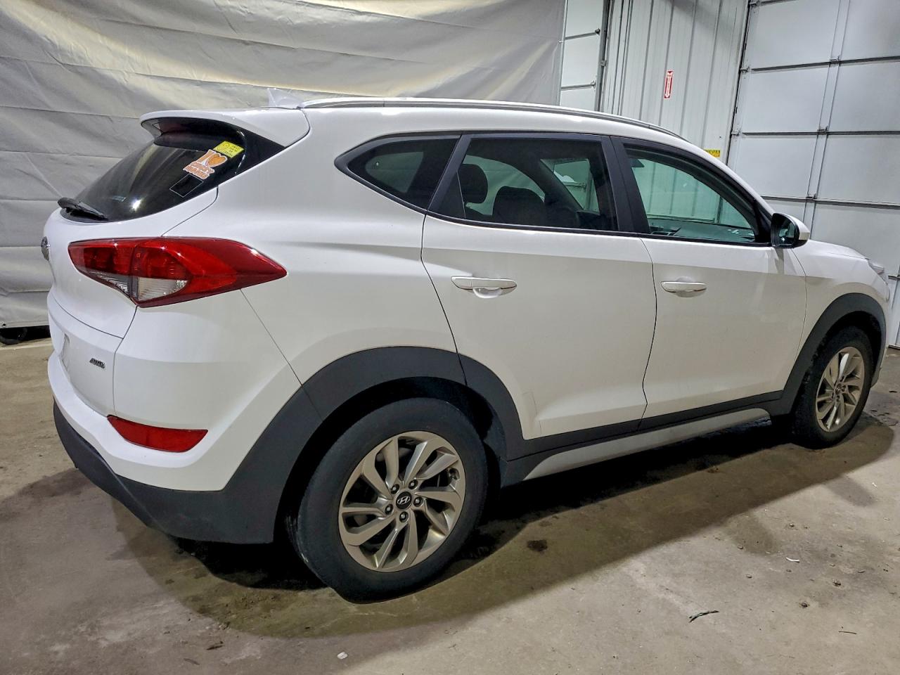 2018 Hyundai Tucson Sel White vin: KM8J3CA41JU684688