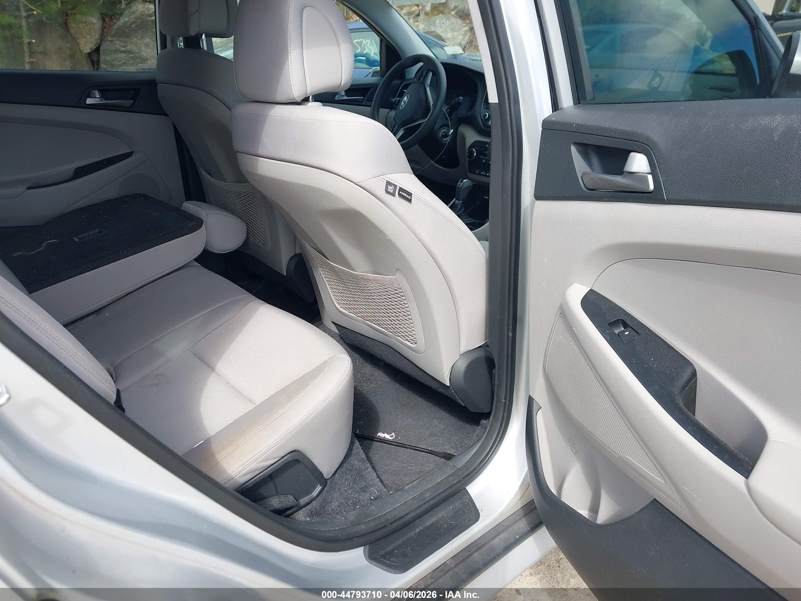 2018 Hyundai Tucson Sel Gray vin: KM8J3CA41JU725000