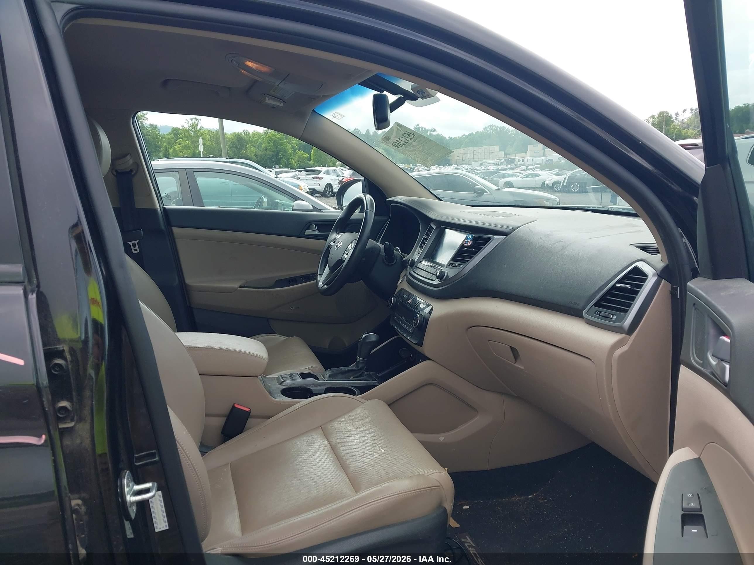 2017 Hyundai Tucson Se Plus Черный vin: KM8J3CA44HU433884