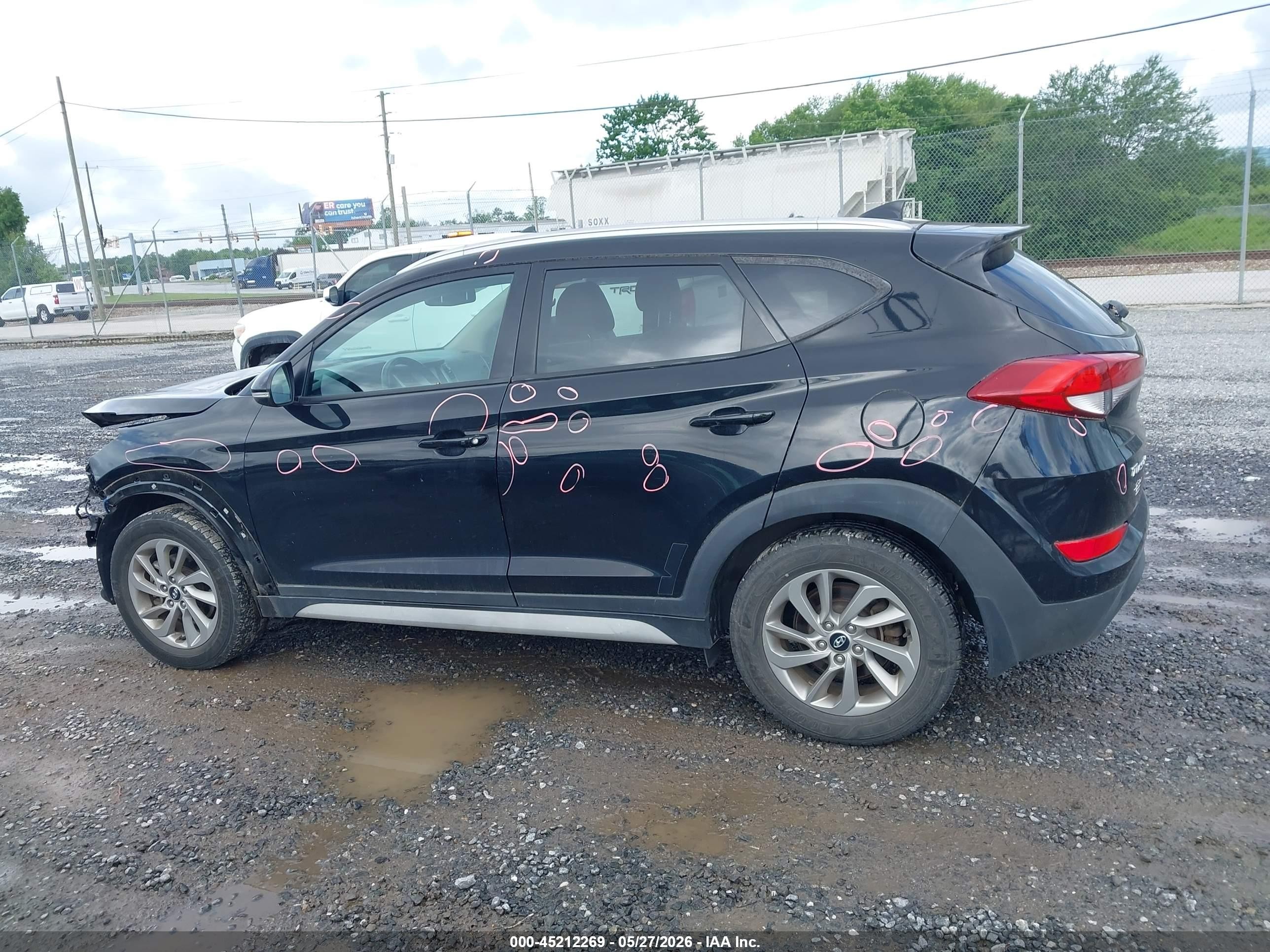 2017 Hyundai Tucson Se Plus Черный vin: KM8J3CA44HU433884