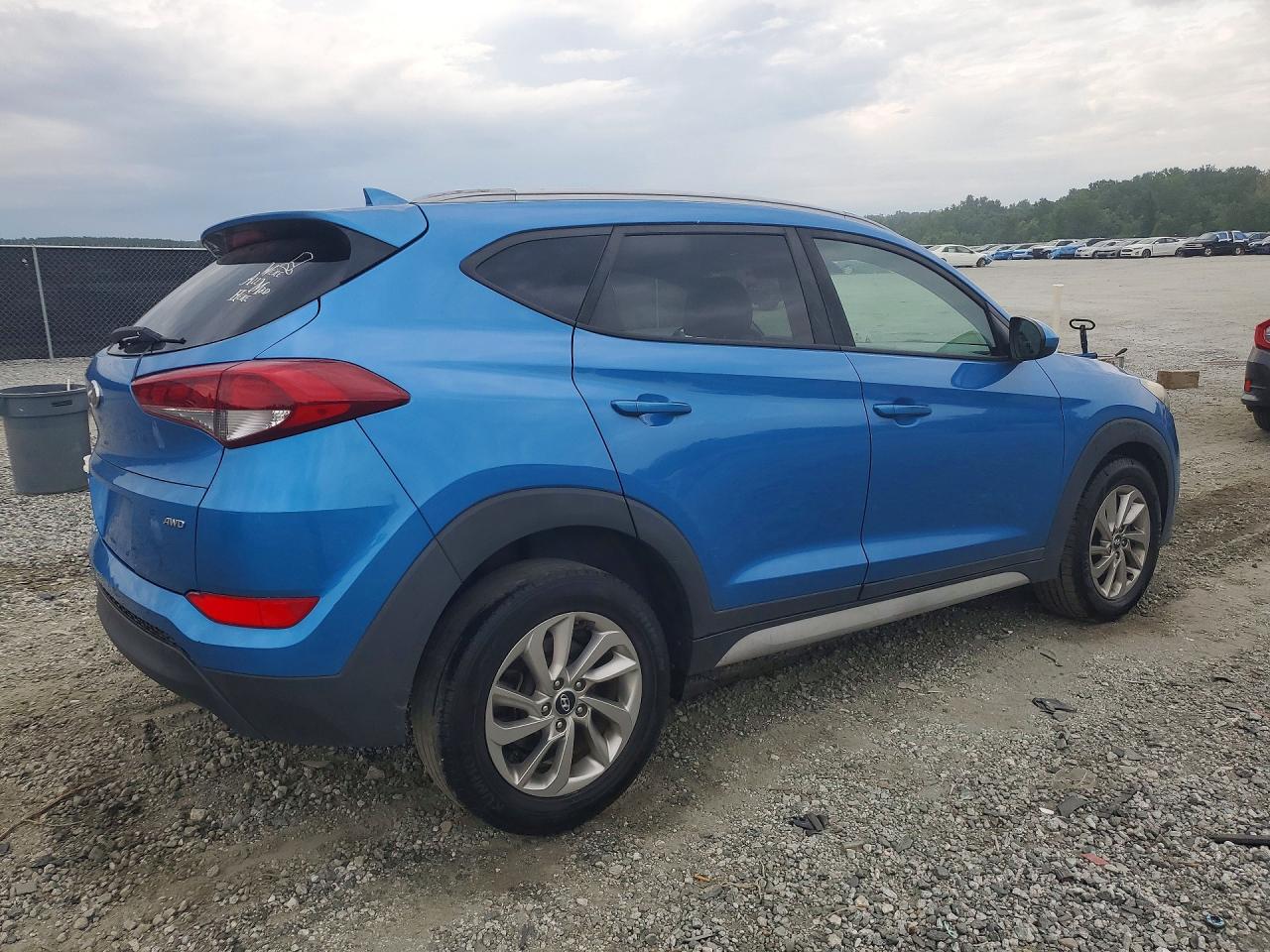 2018 Hyundai Tucson Sel Blue vin: KM8J3CA44JU729977
