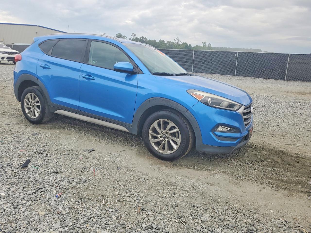 2018 Hyundai Tucson Sel Blue vin: KM8J3CA44JU729977