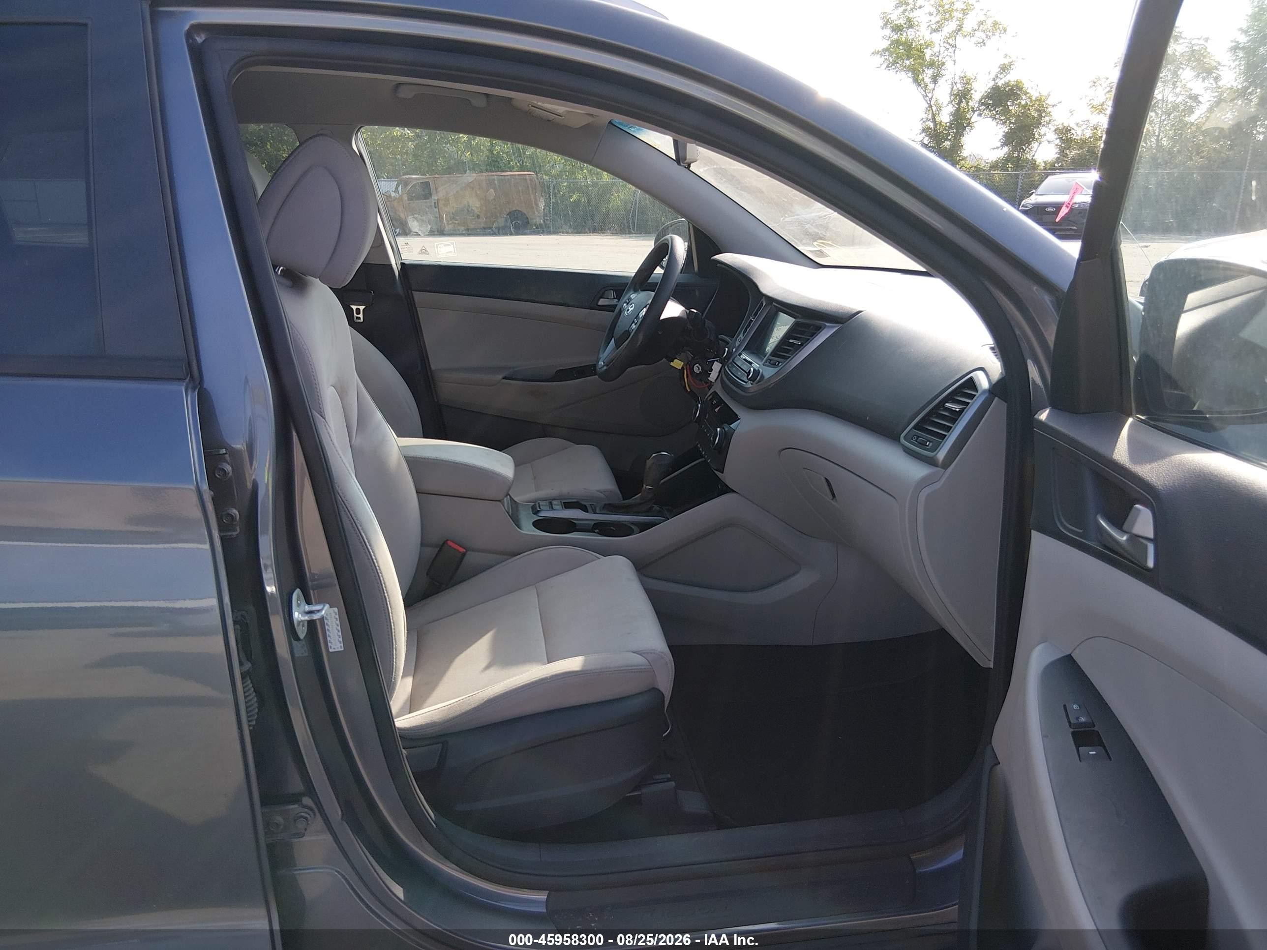2018 Hyundai Tucson Sel Gray vin: KM8J3CA44JU753213